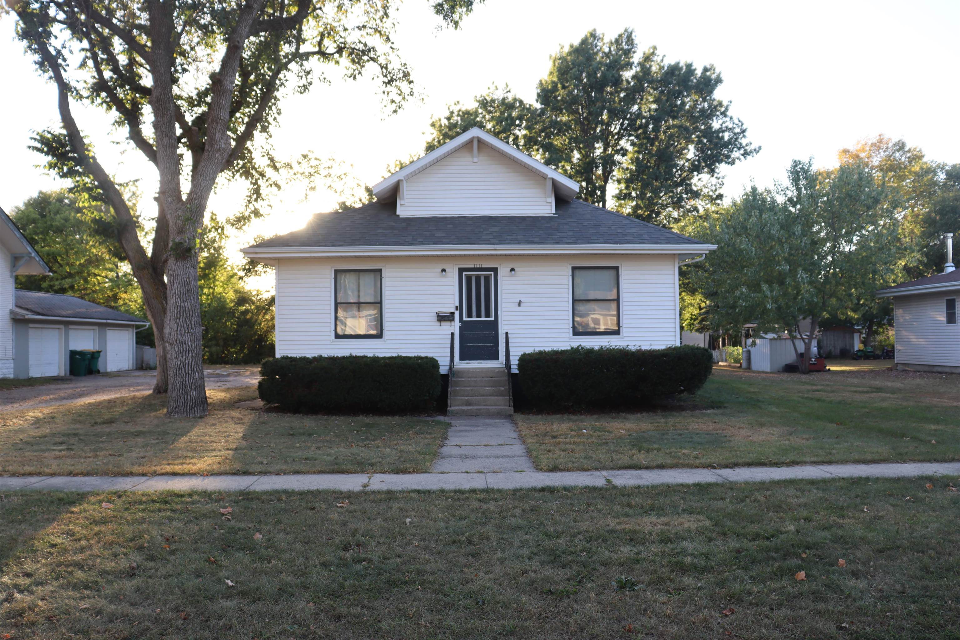 1111 L Avenue, Milford, IA 51351 