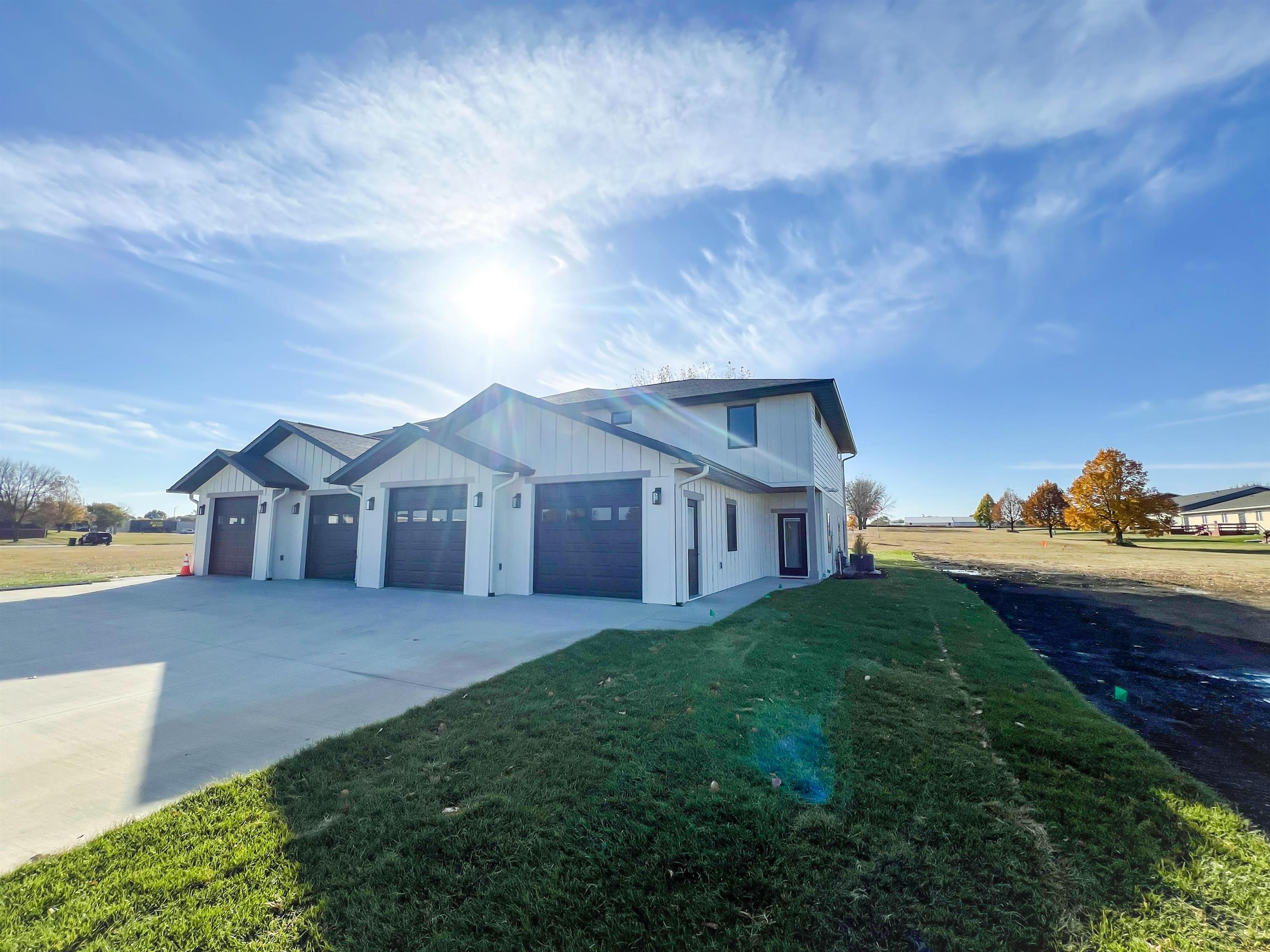 1109 22nd Street #/ Unit B, Milford, IA 51351 
