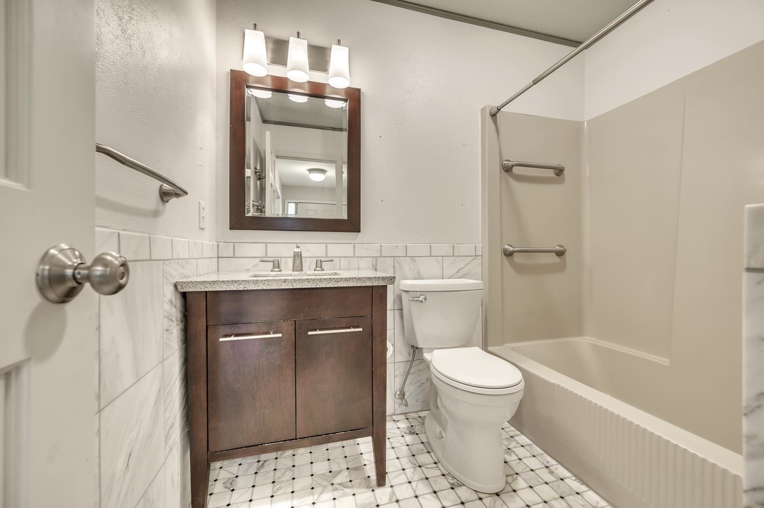 MLS #241268
