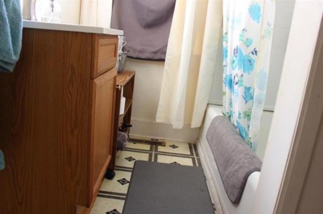 MLS #241272