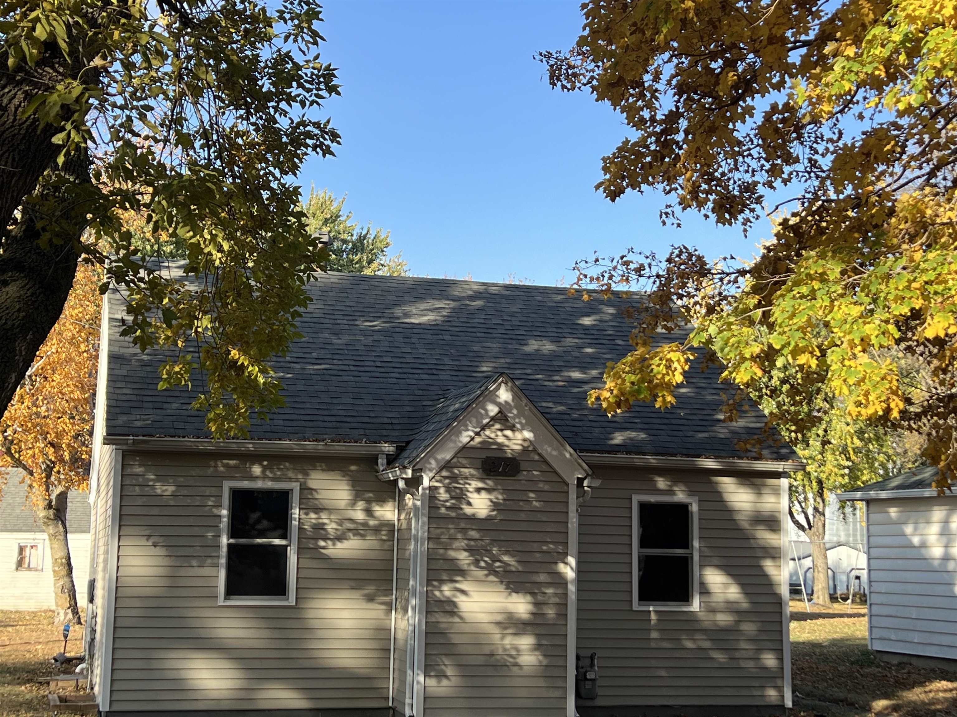 217 1st Street, Fostoria, IA 51340 