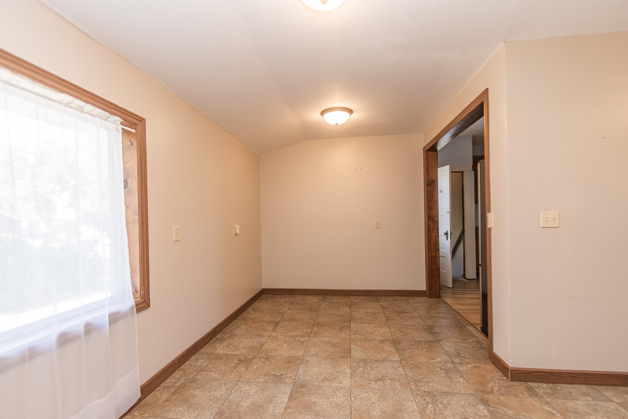 MLS #241285