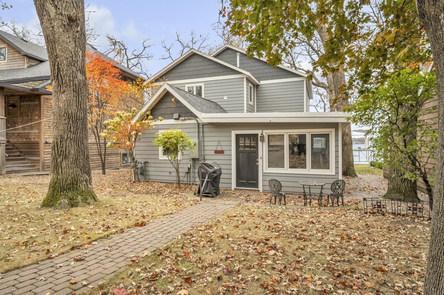 2105 Lakeshore Drive, Okoboji, IA 51355 