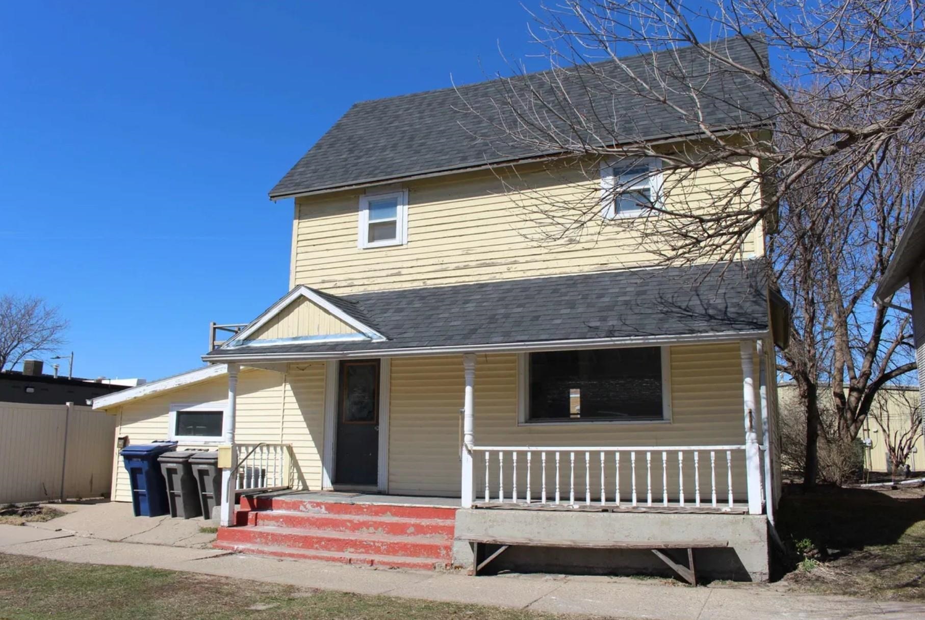 9 2nd Street, Spencer, IA 51301 