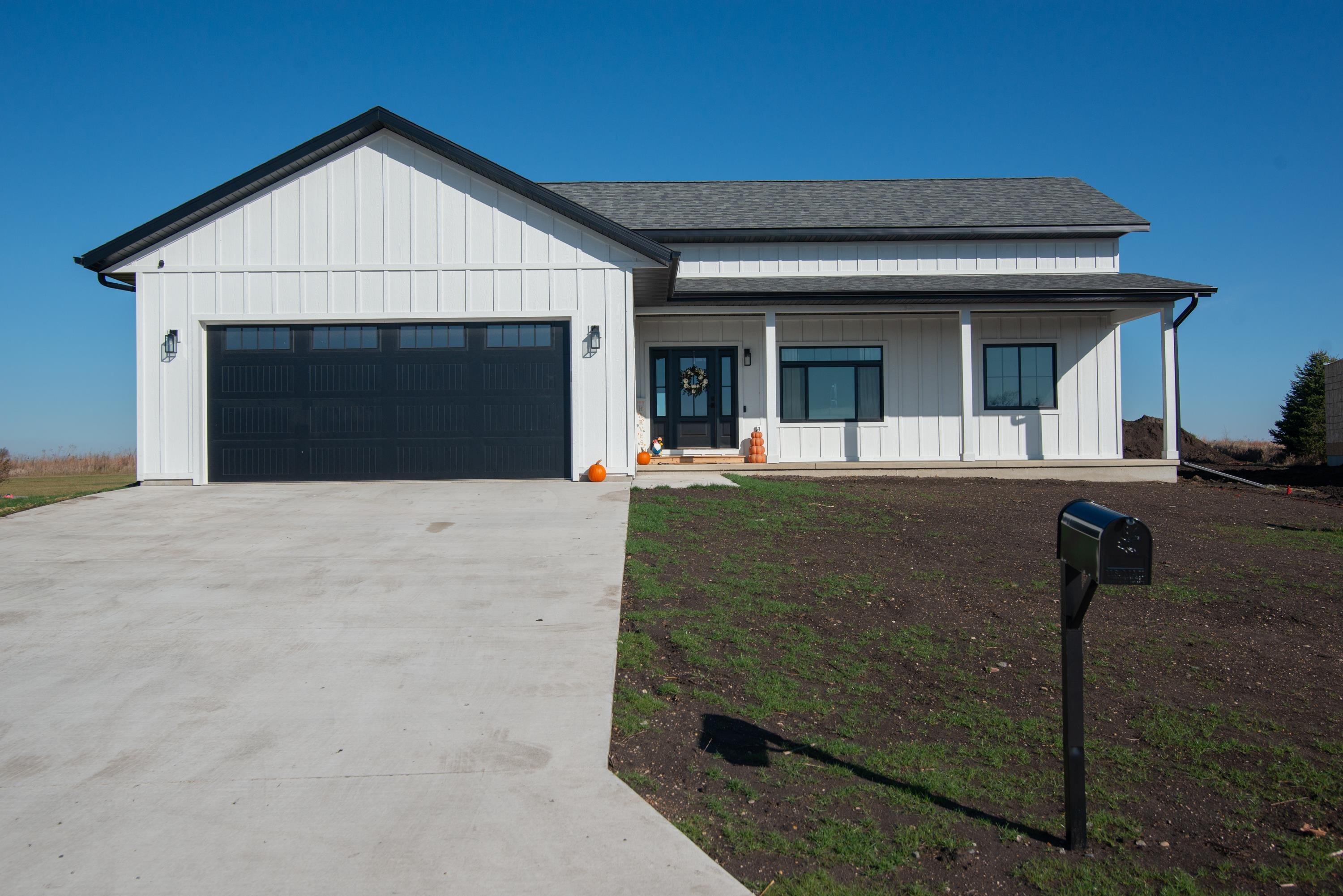 115 Nolan Drive, Emmetsburg, IA 50536 