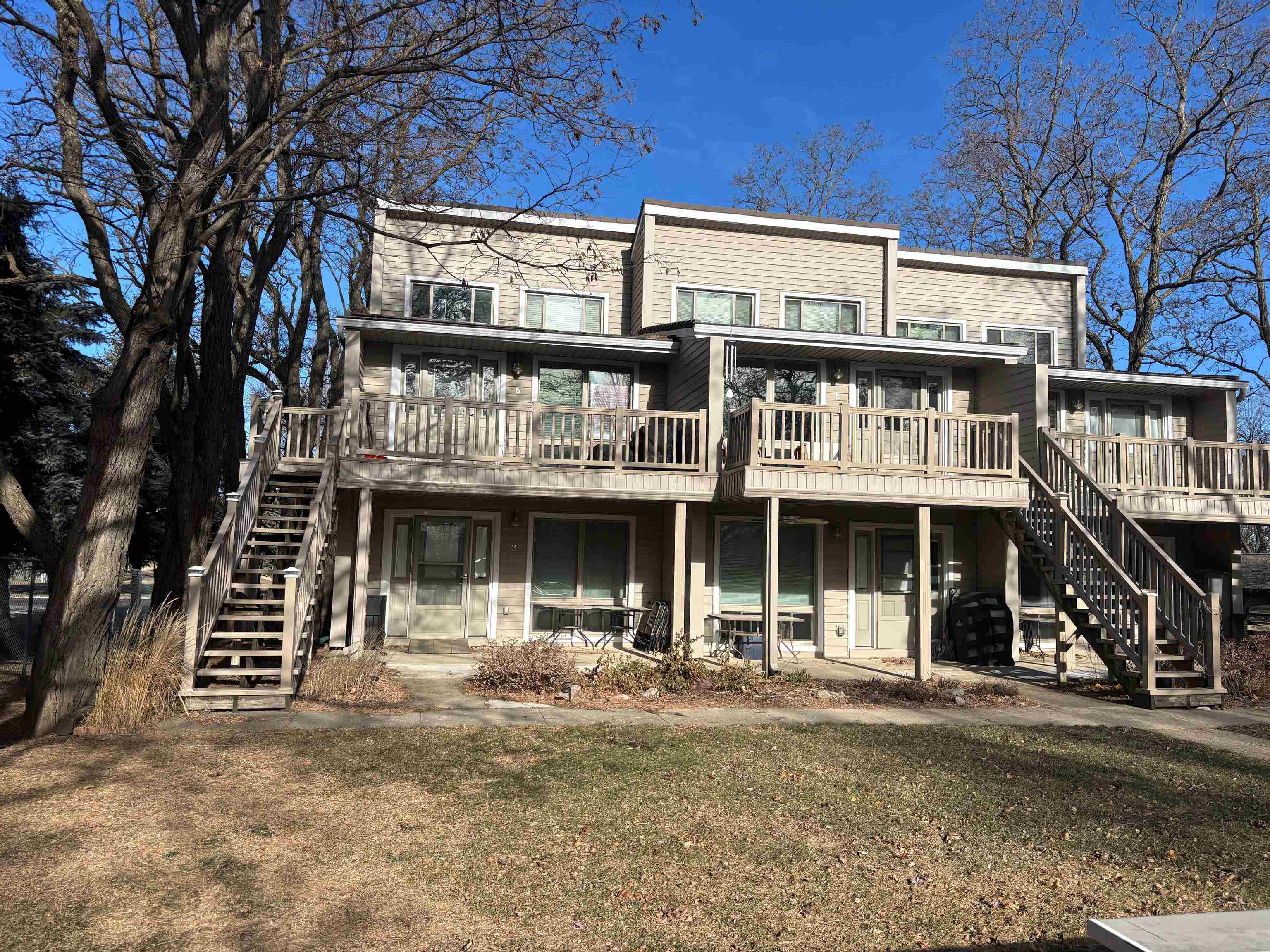 20680 155th #6, Spirit Lake, IA 51360 