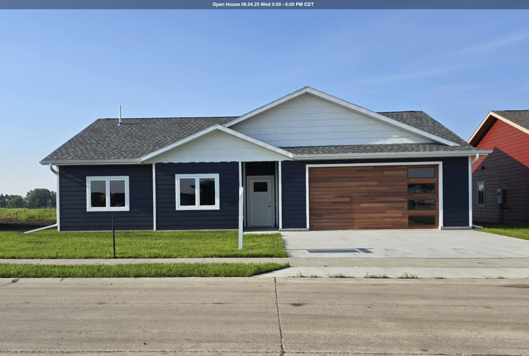 1401 38th Street, Spirit Lake, IA 51360 