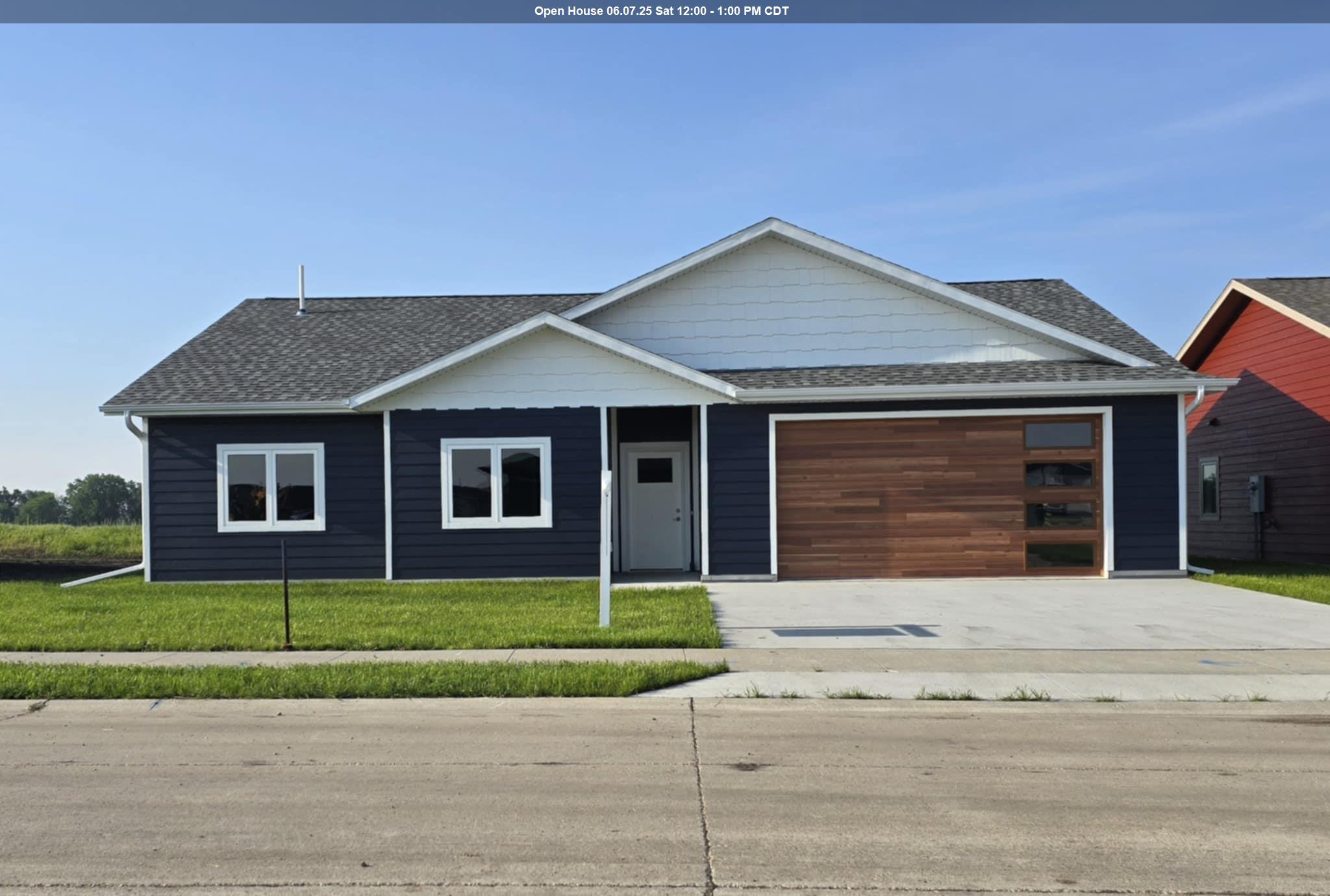 1401 38th Street, Spirit Lake, IA 51360 