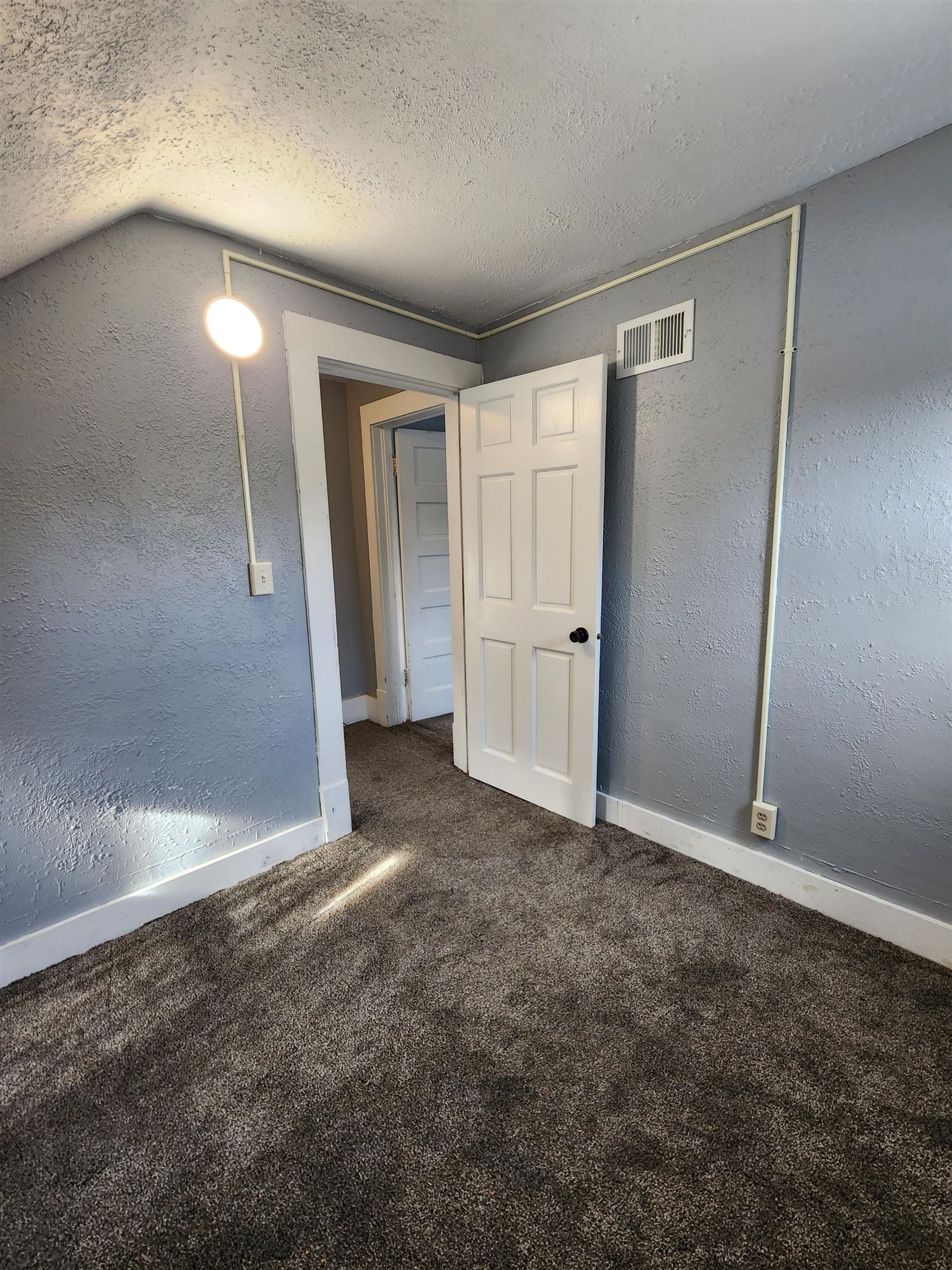 MLS #250043