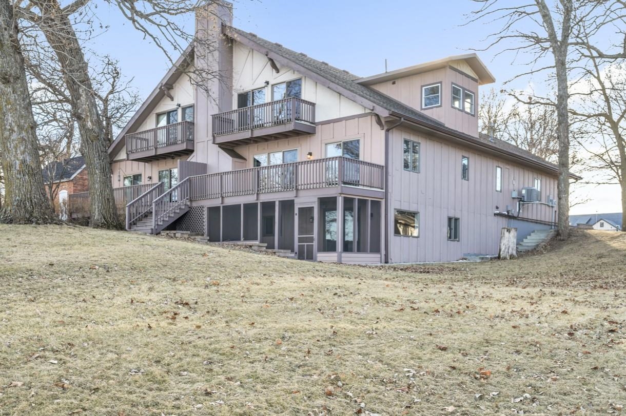 13684 240th Avenue, Orleans, IA 51360 