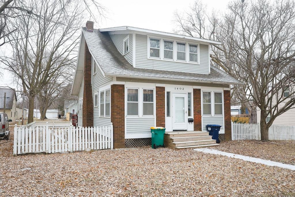 1402 Ithaca Avenue, Spirit Lake, IA 51360 