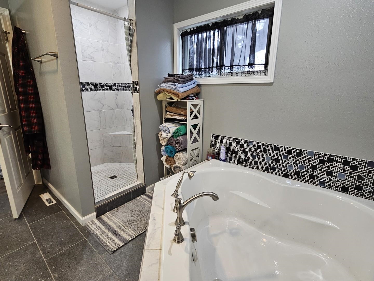MLS #250061