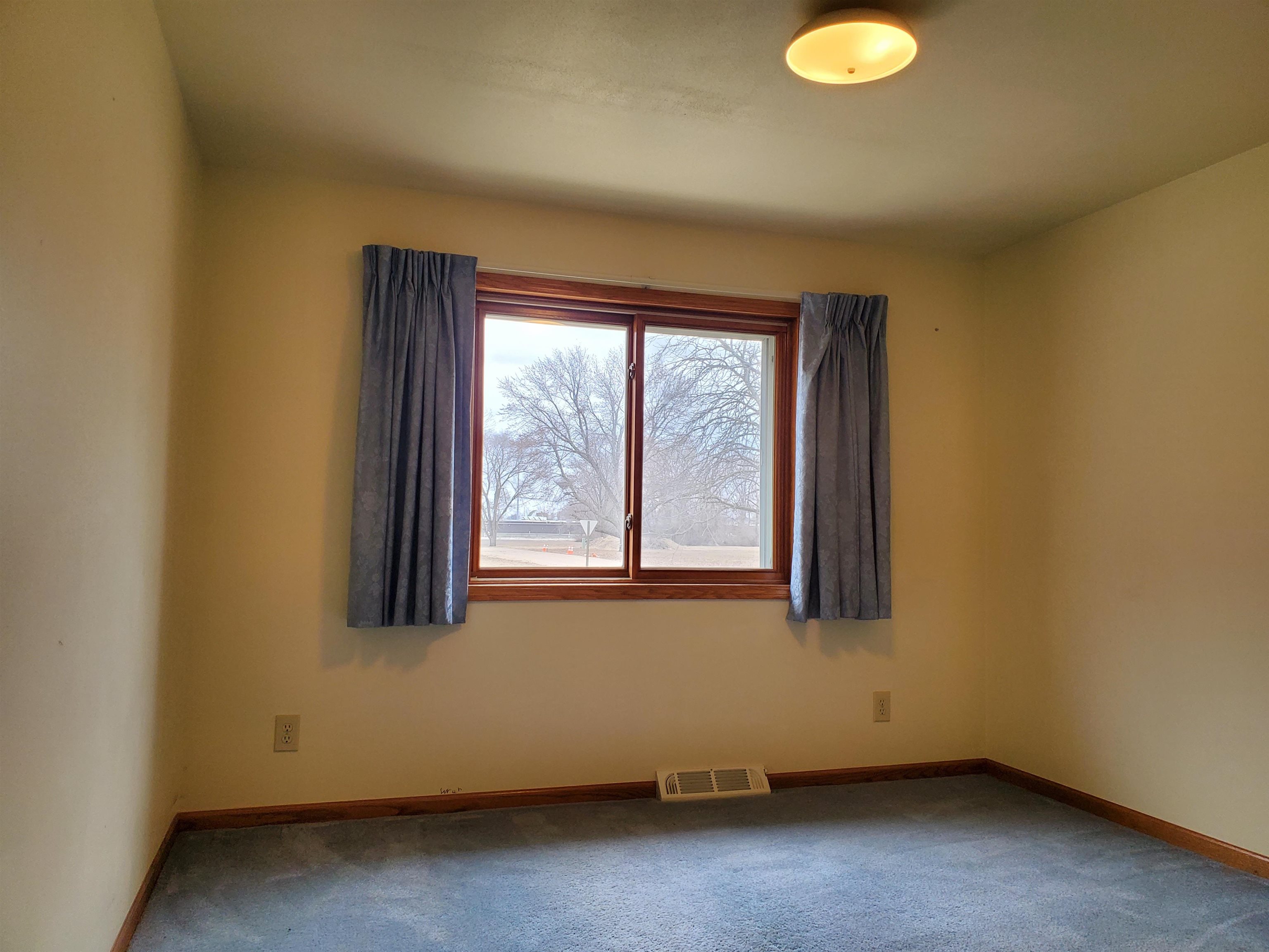 MLS #250067