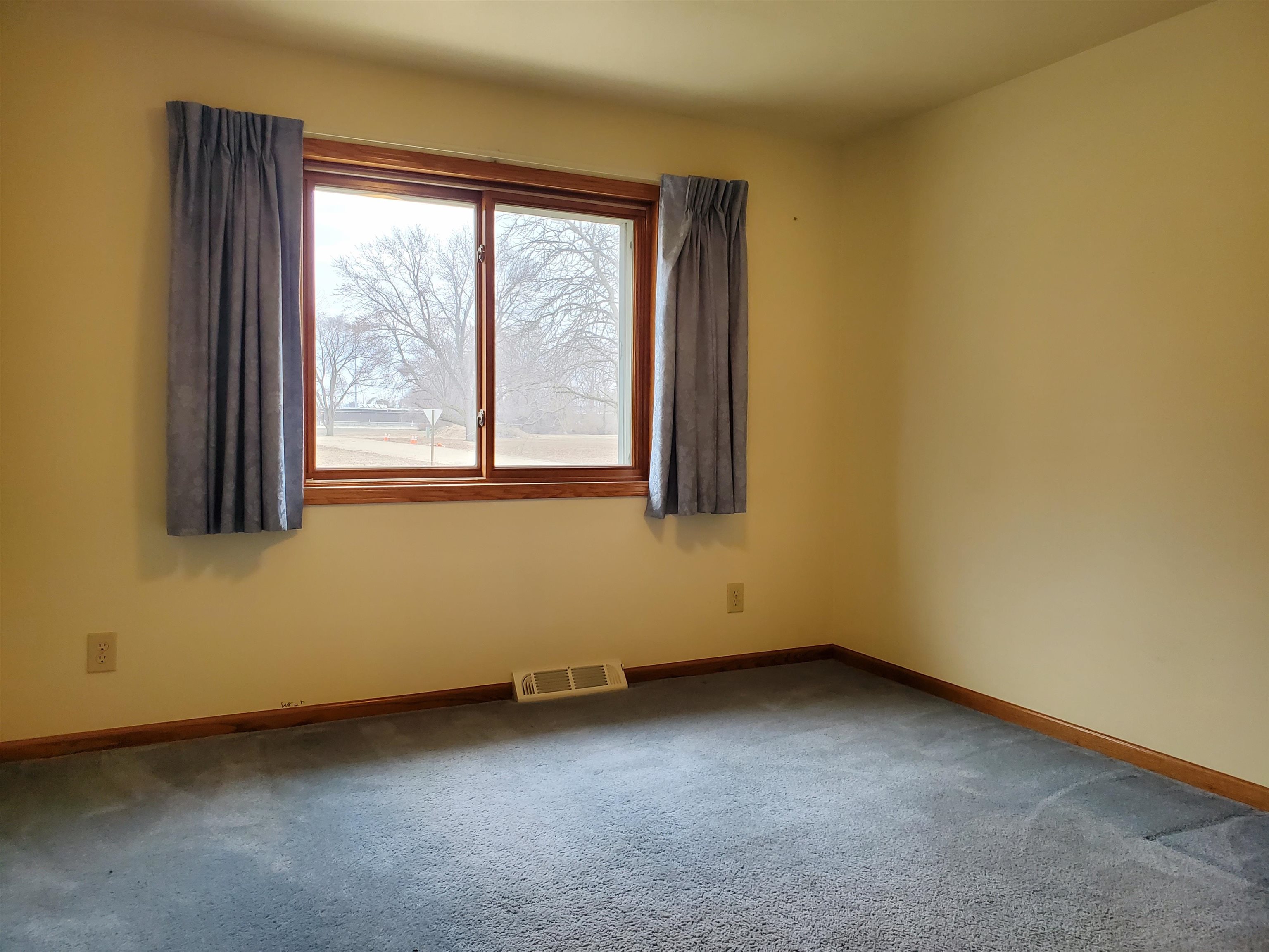 MLS #250067