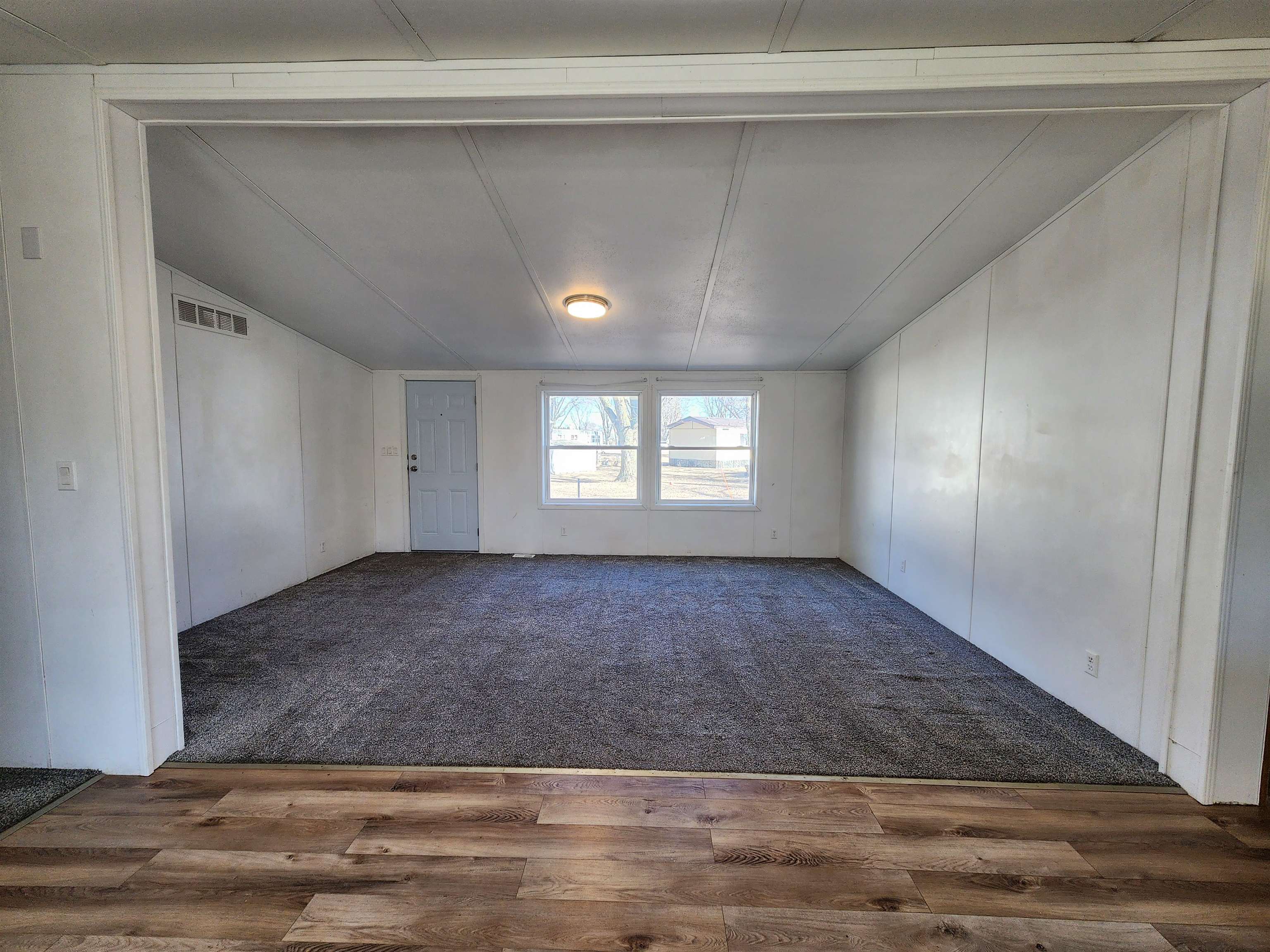 MLS #250089