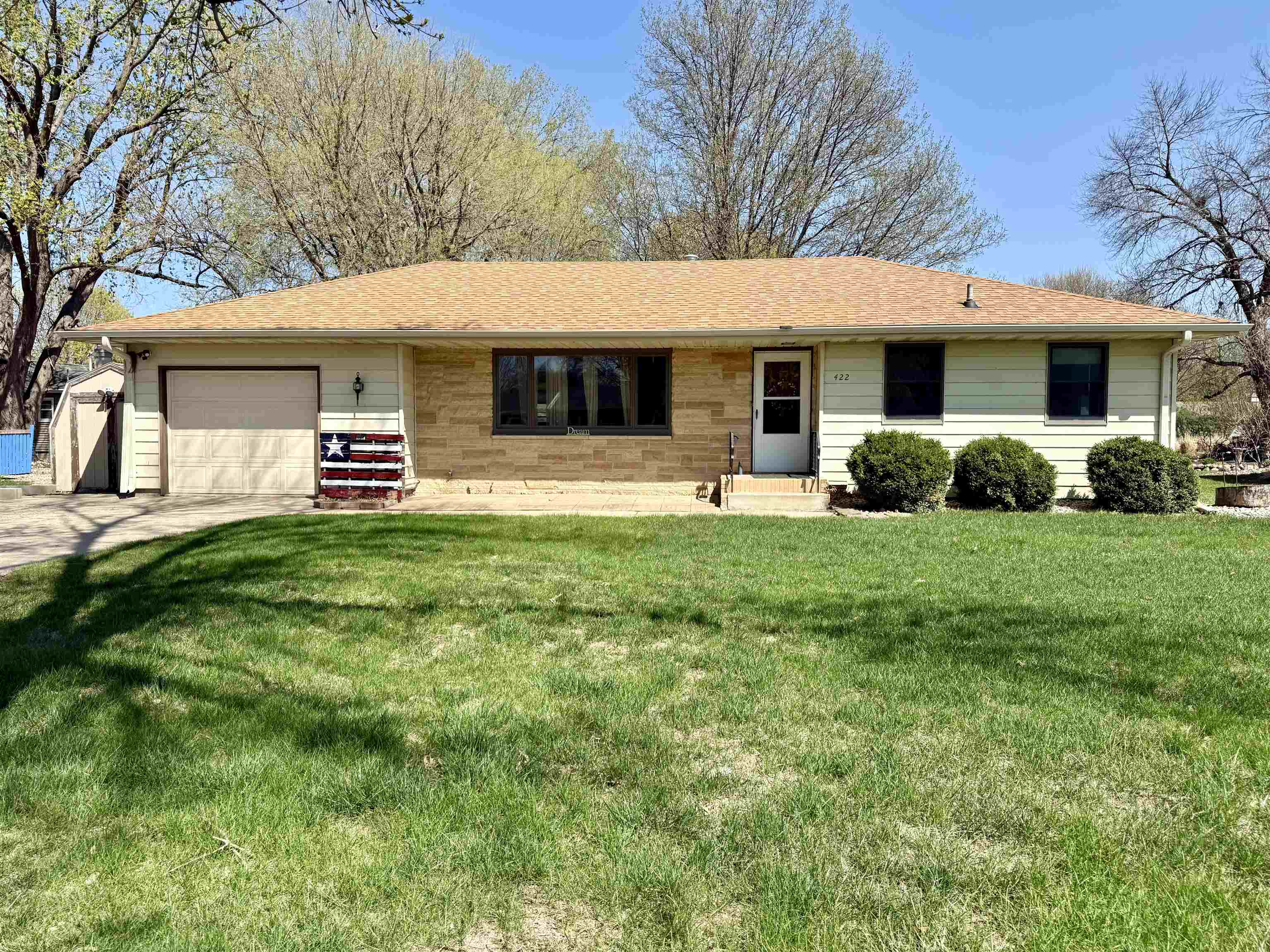 422 11Th Avenue, Spencer, IA 51301 