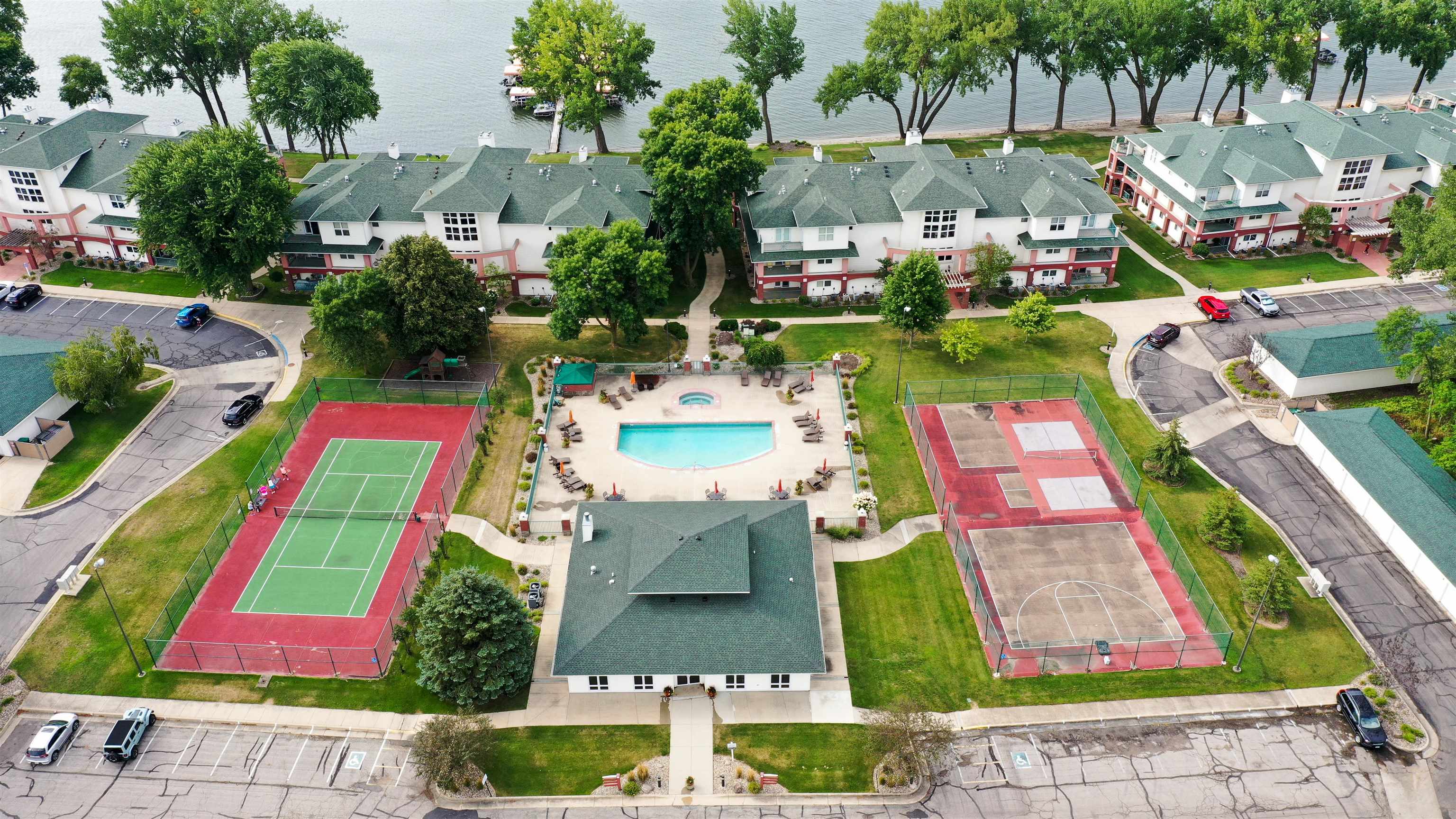 1613 Chalstrom Beach Road #Augusta 302, Okoboji, IA 51355 