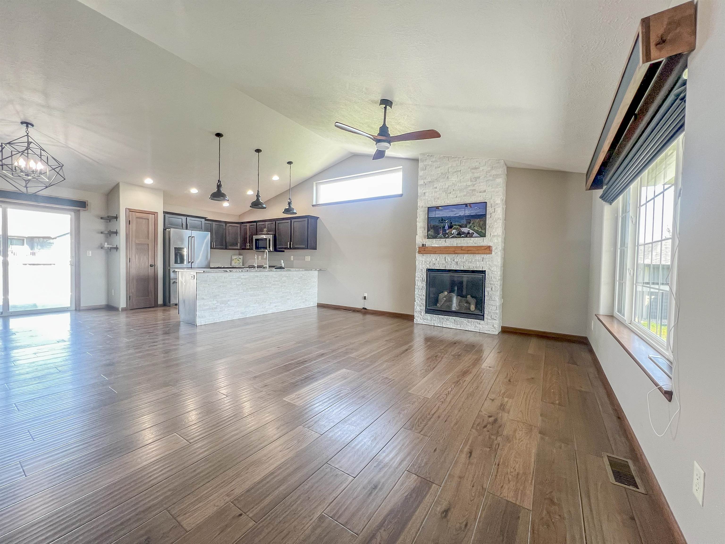 MLS #250172