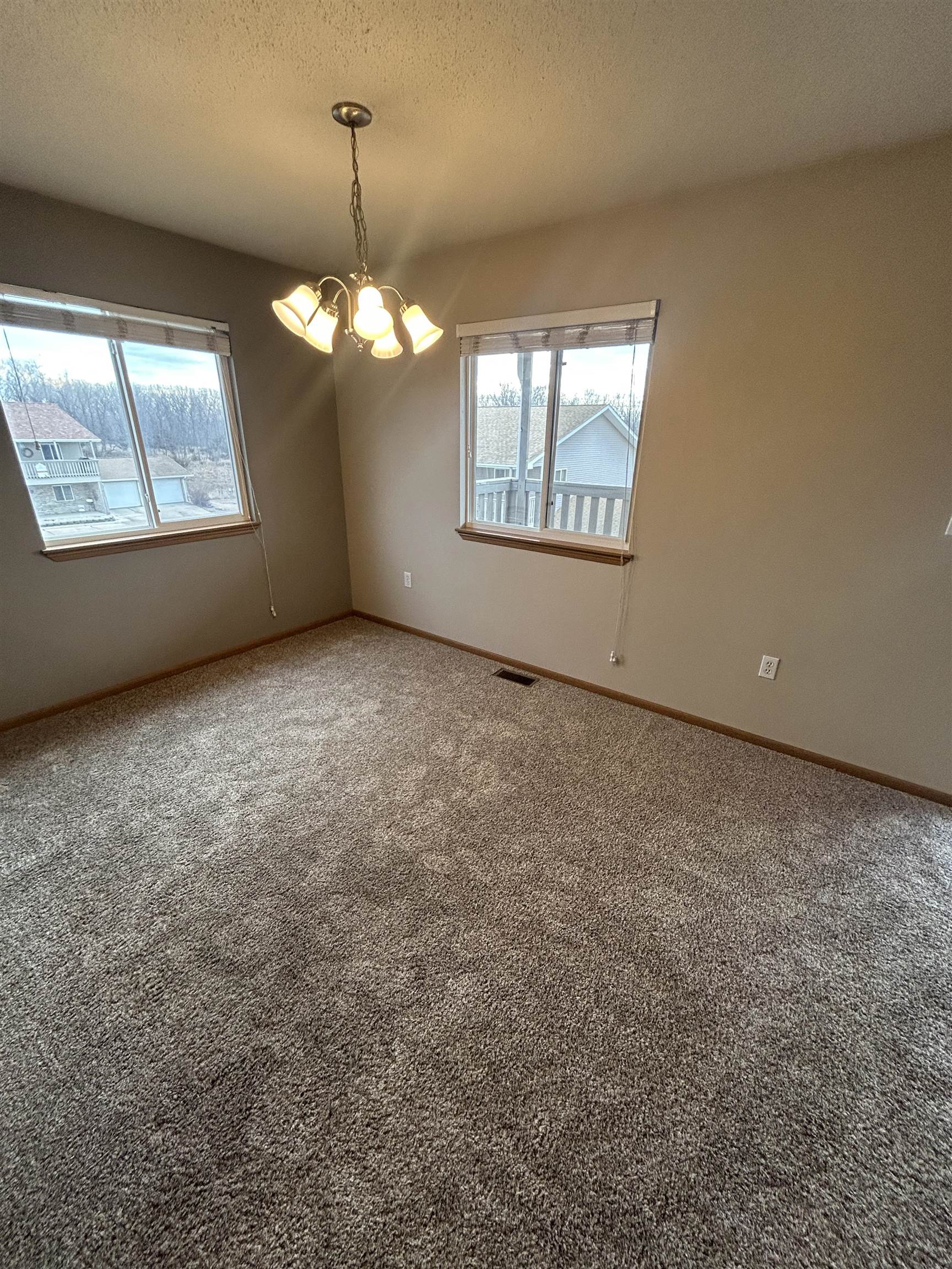 MLS #250182