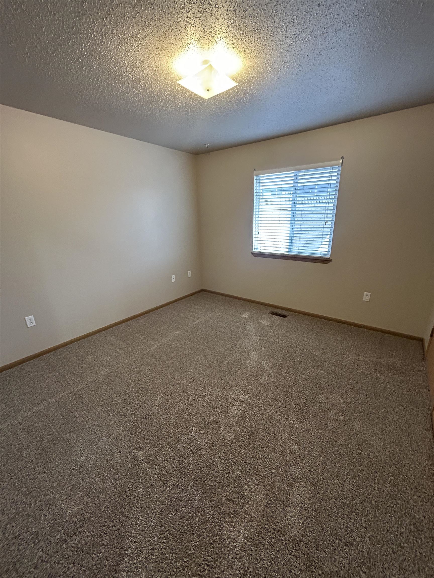 MLS #250182