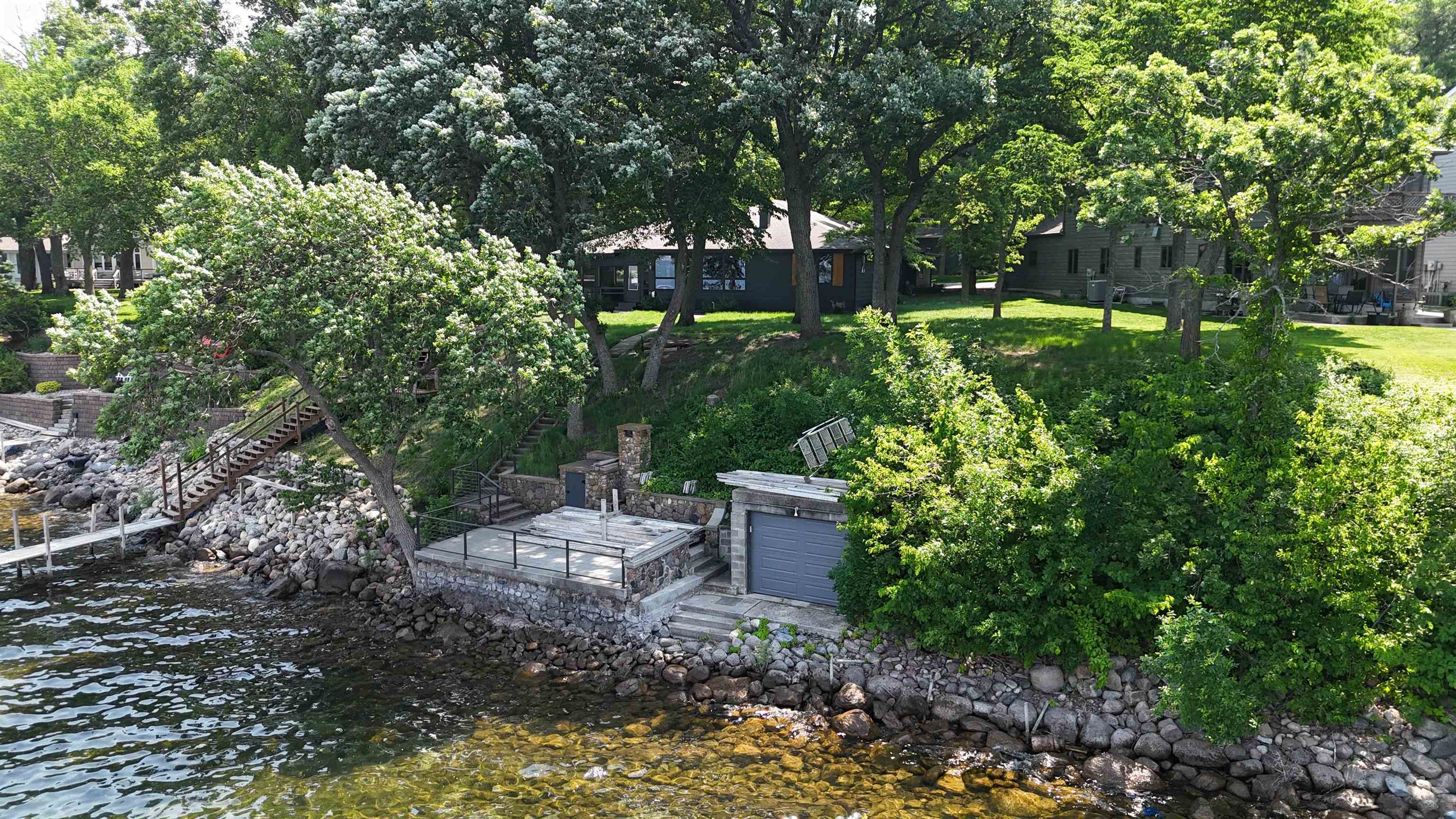 3019 1st Street, Arnolds Park, IA 51331 