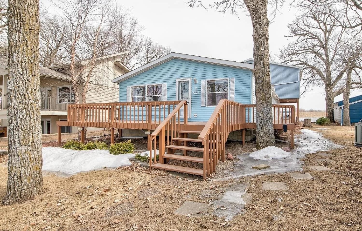 490 252nd Avenue, Orleans, IA 51360 