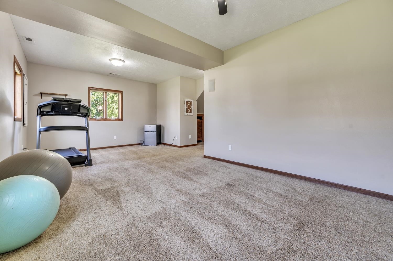 MLS #250200
