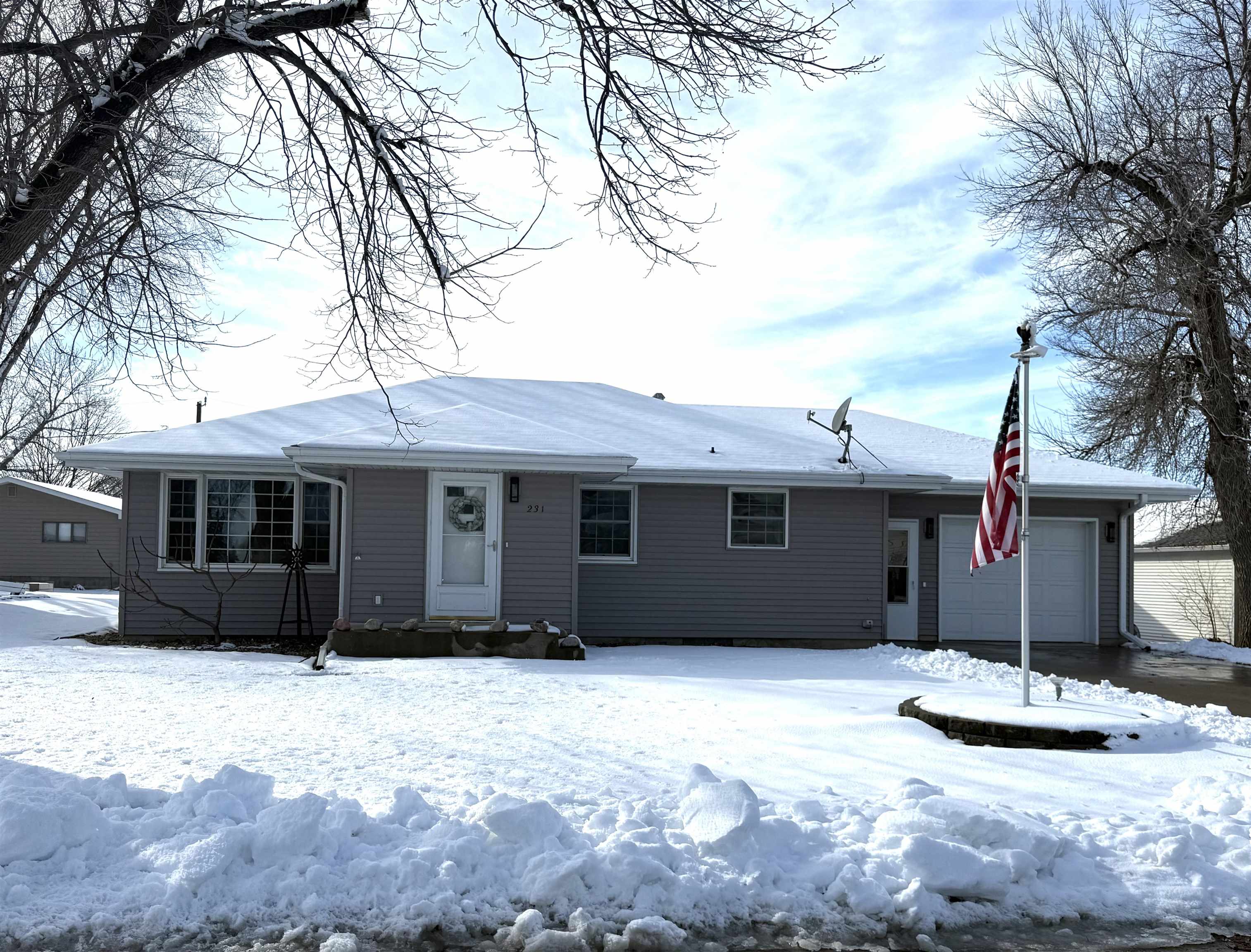 231 6th Avenue, Hartley, IA 51346 