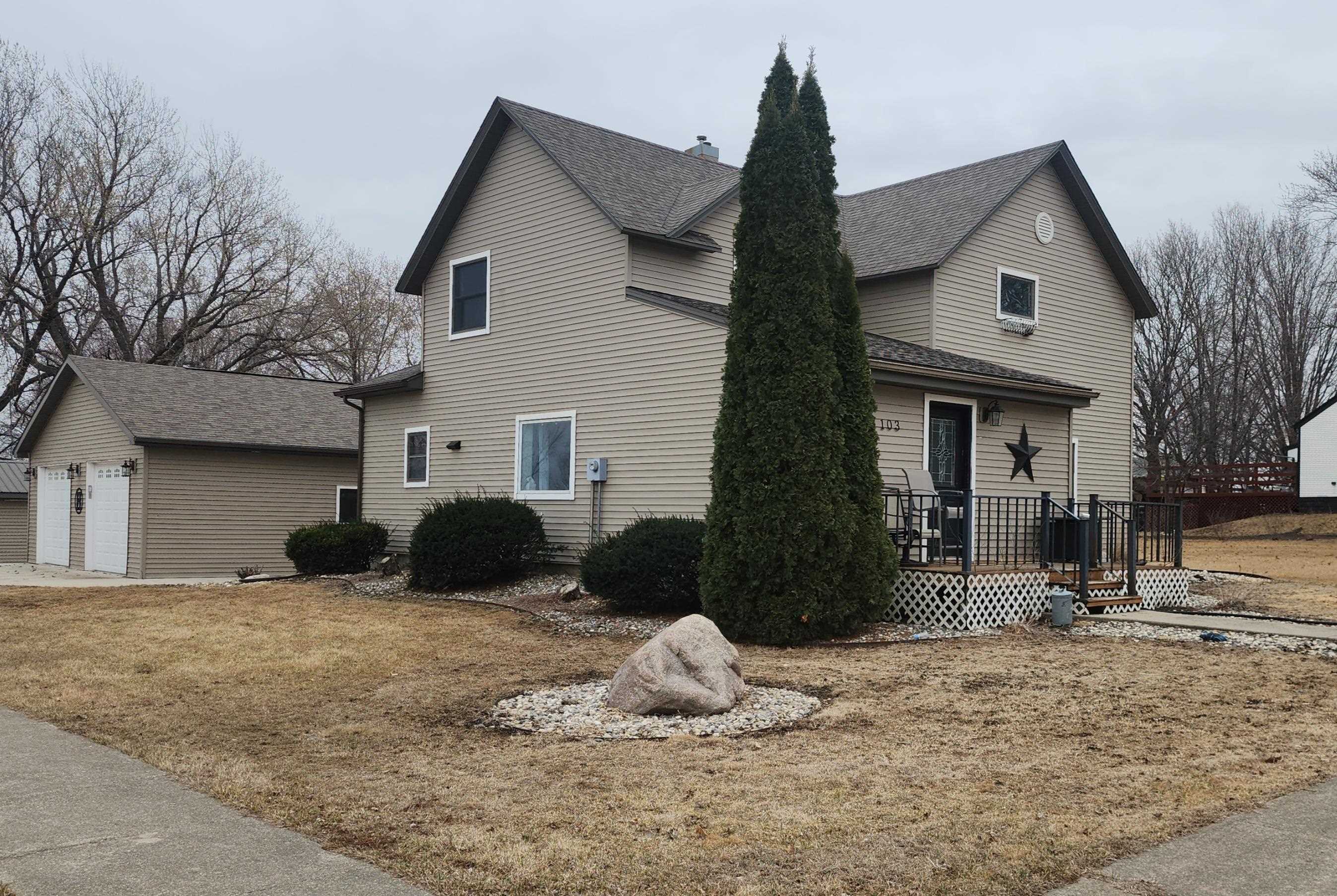 103 Harker Street, Paullina, IA 51046 
