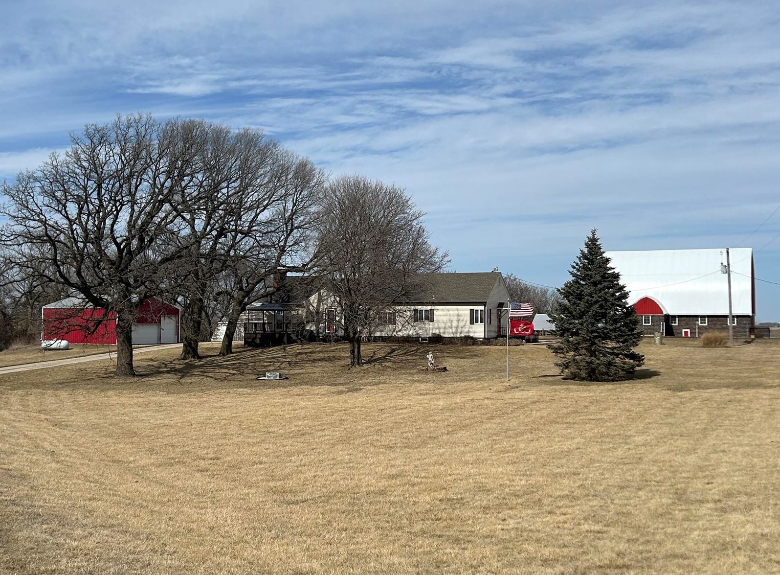 44478 700th Street, Lakefield, IA 56150 