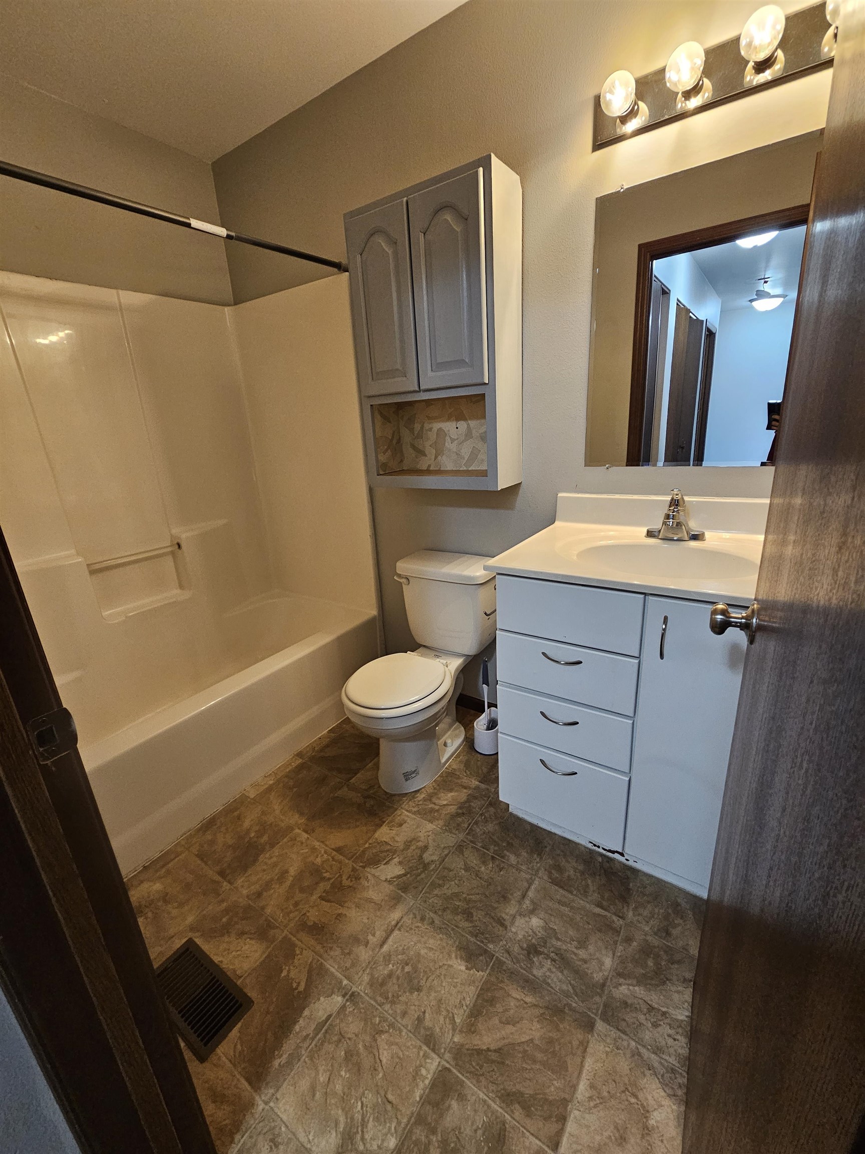 MLS #250268