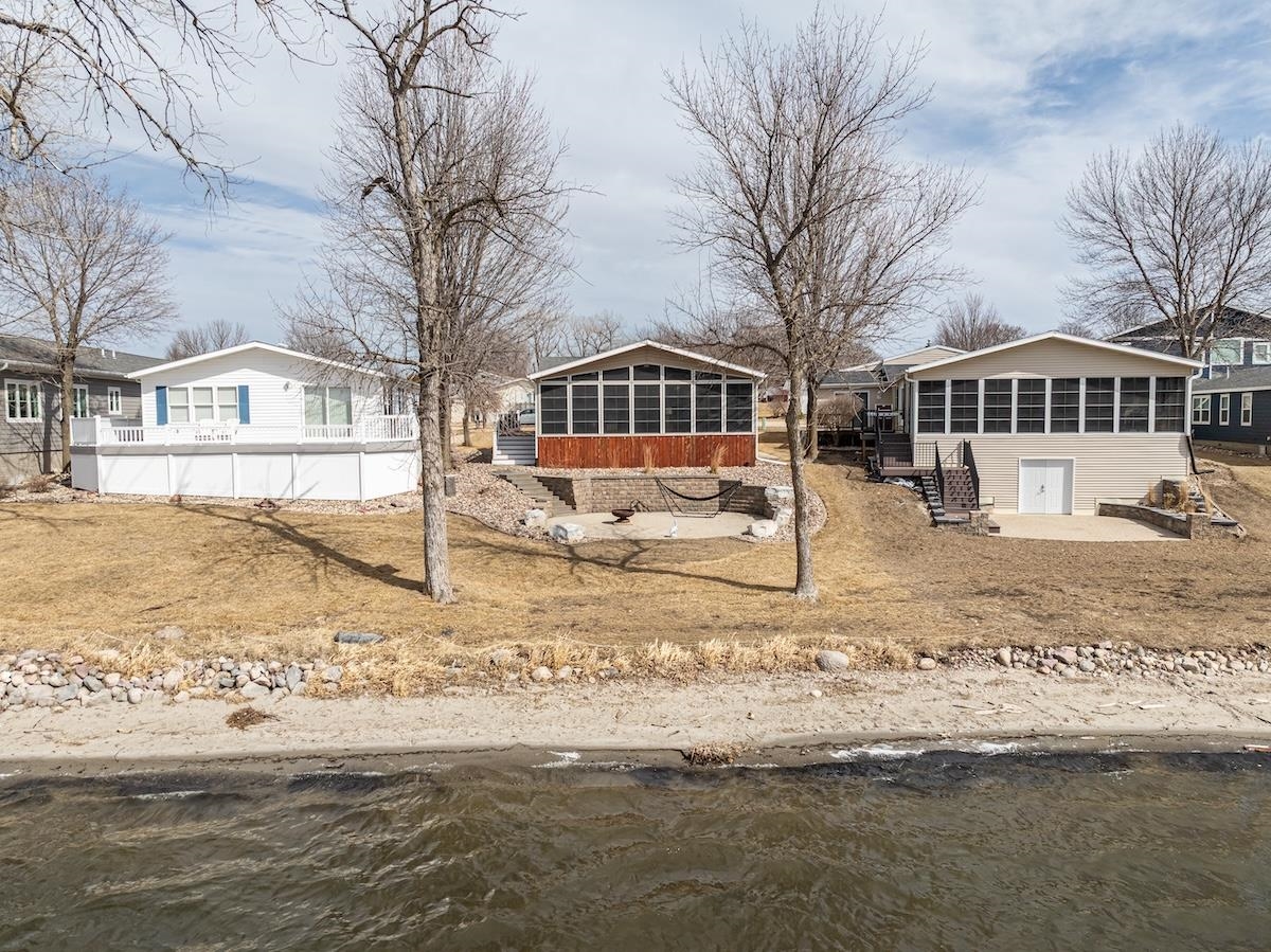 1213 Sunshine Run, Arnolds Park, IA 51331 