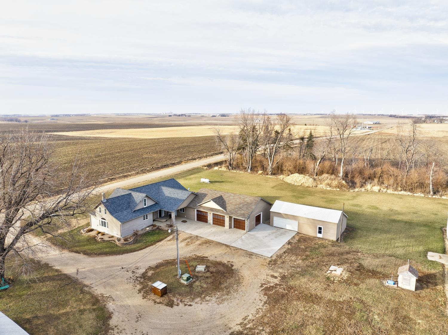 1888 Warbler Ave, Ocheyedan, IA 51354 