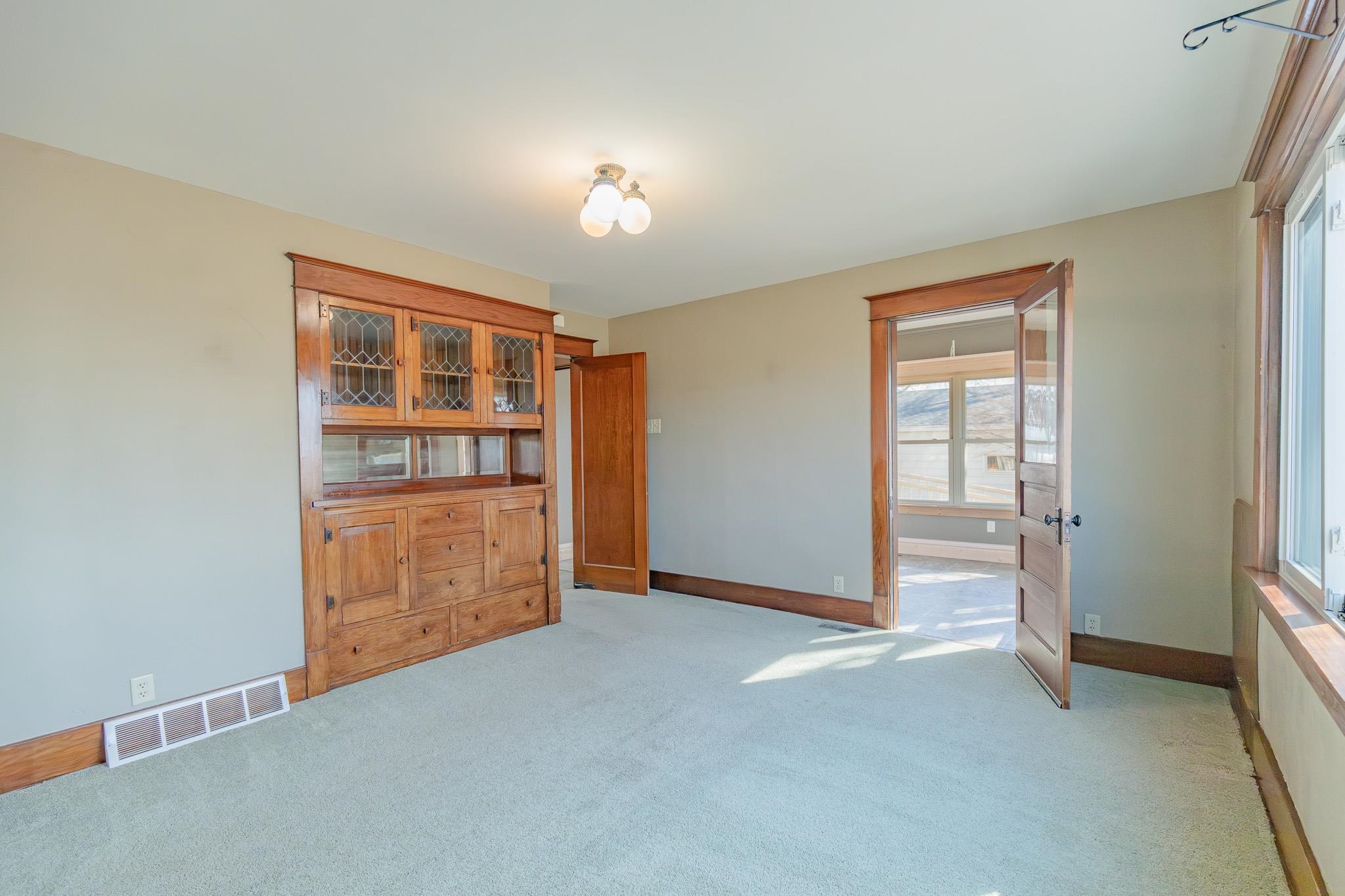 MLS #250319