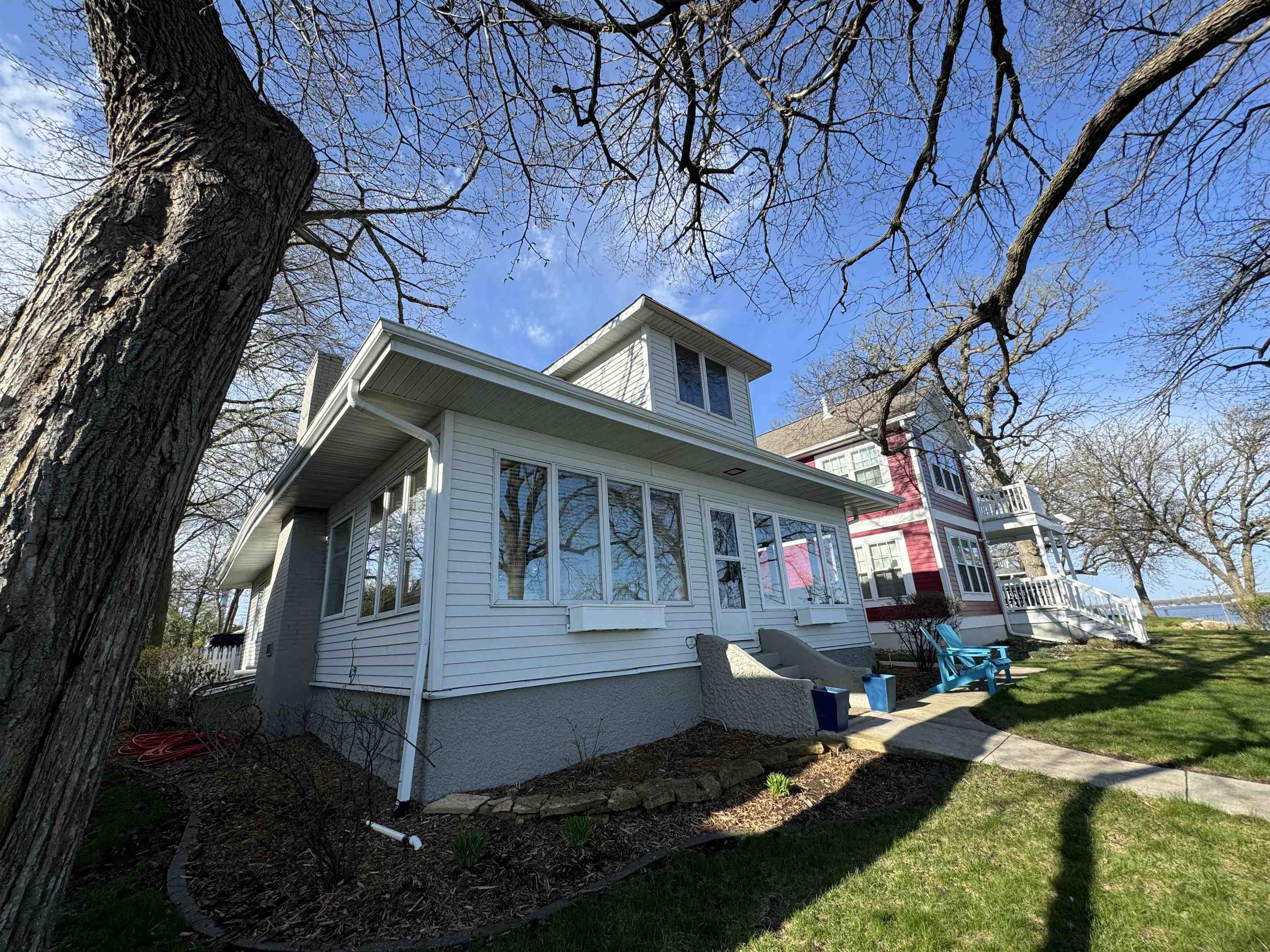 196 Park Place, Arnolds Park, IA 51331 