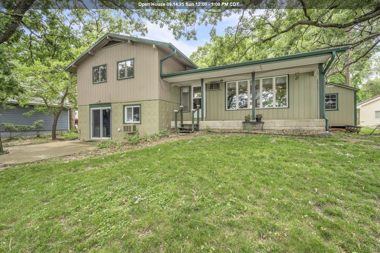 402 15th Street, Spirit Lake, IA 51360 