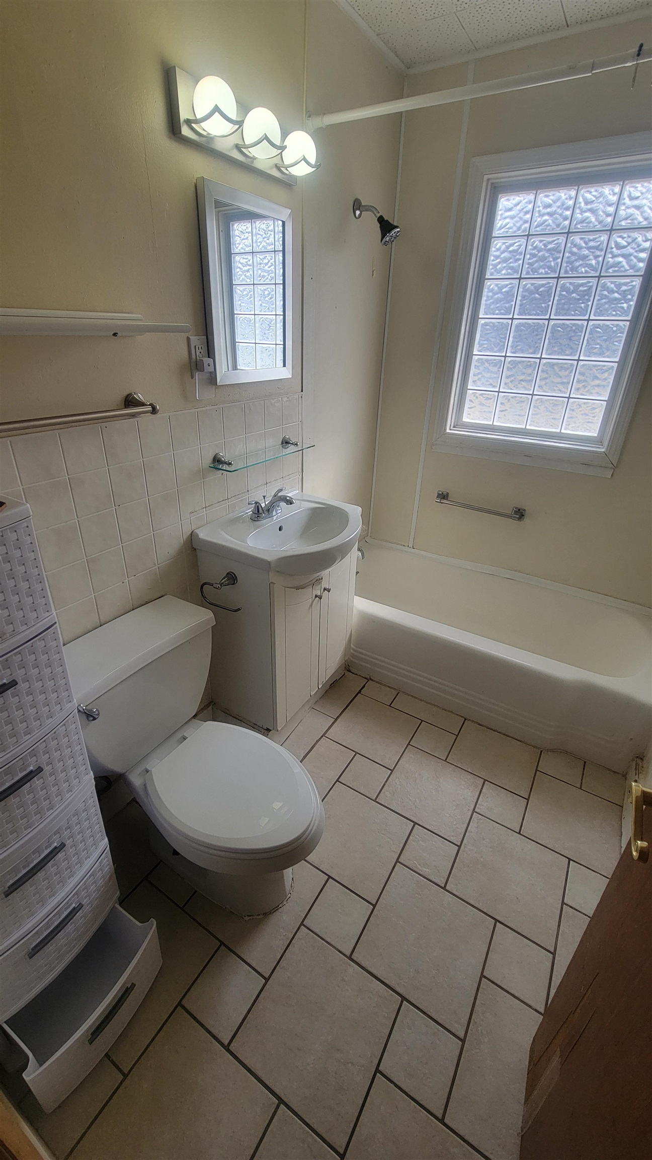 MLS #250372