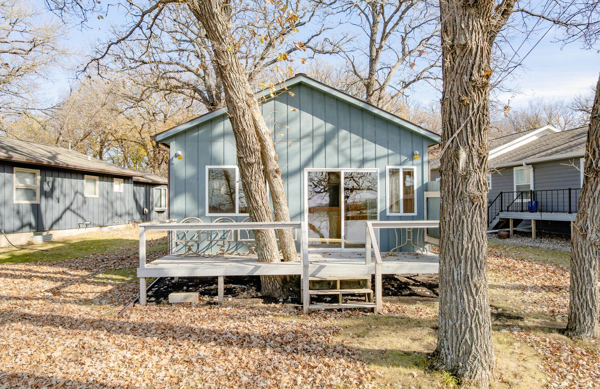10075 237TH Avenue, Spirit Lake, IA 51360 