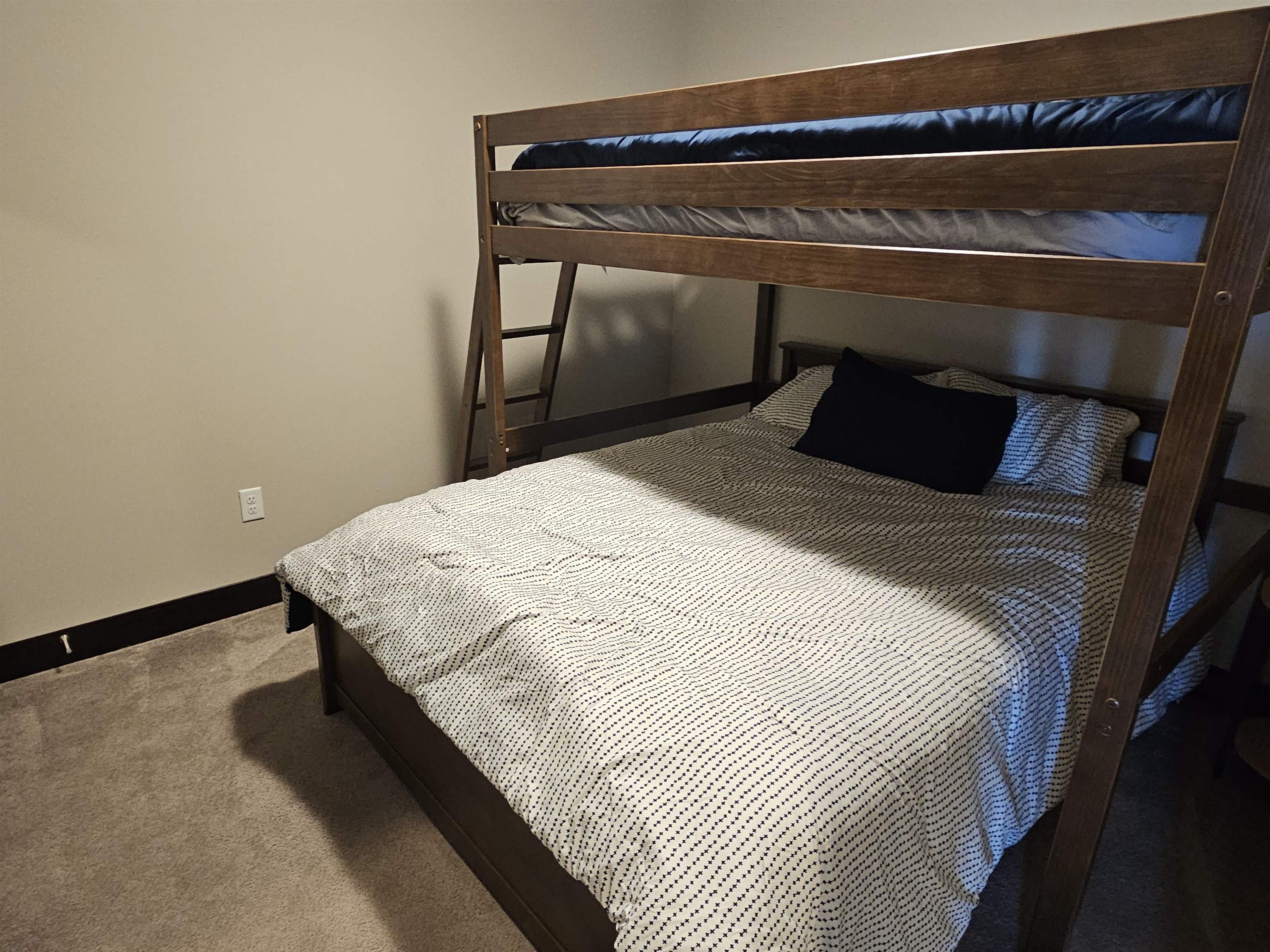 MLS #250381