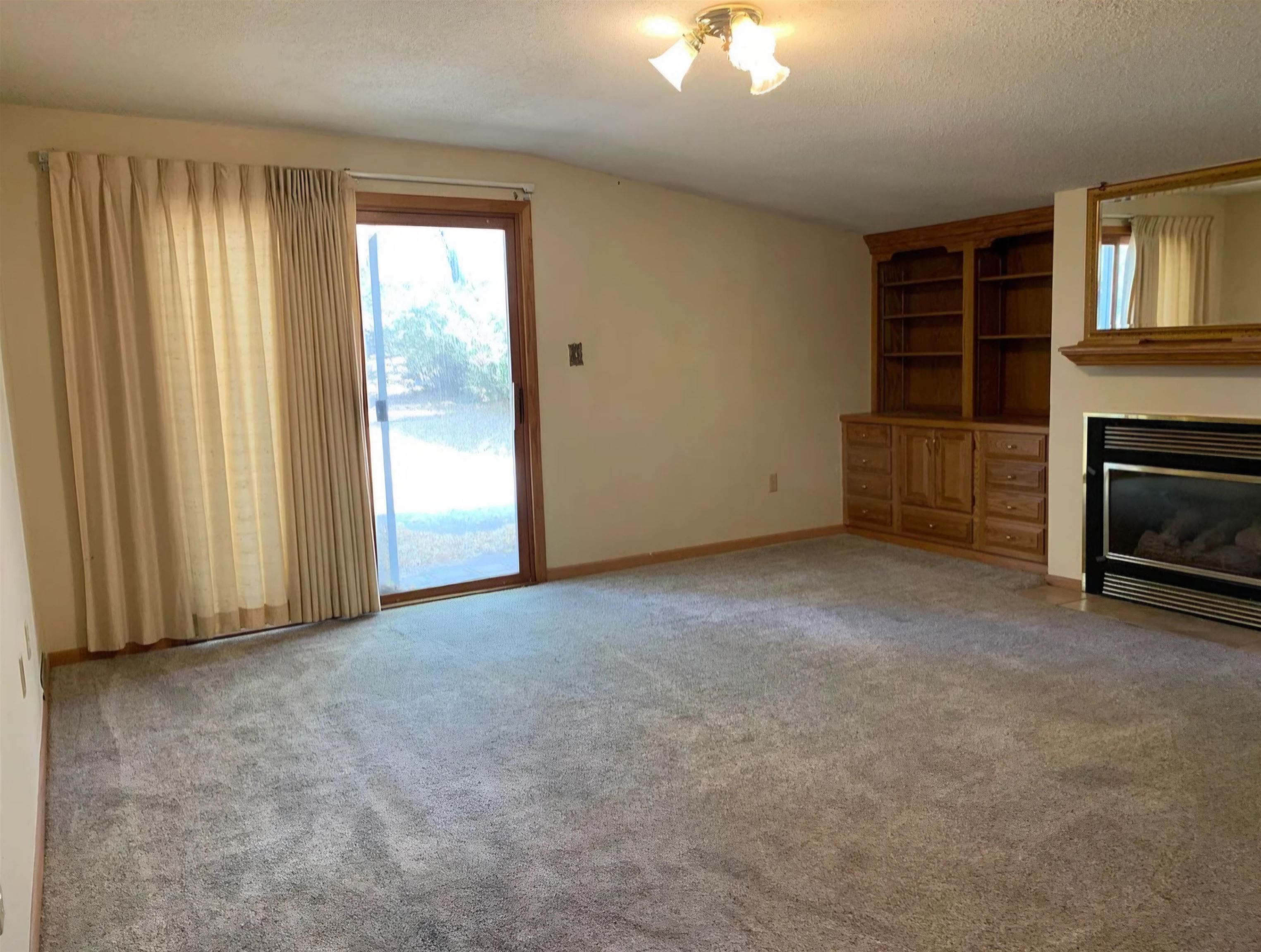 MLS #250389