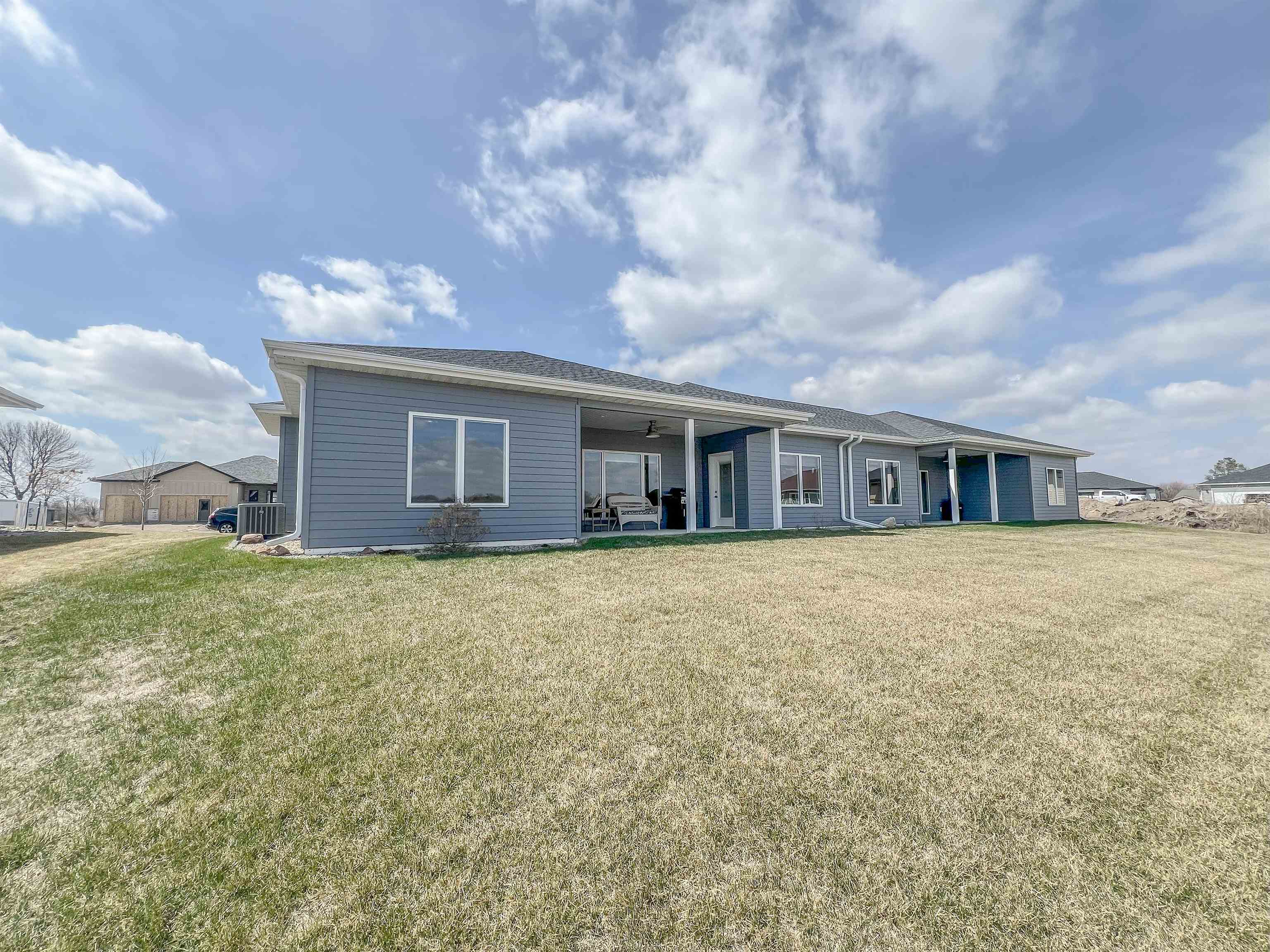 3212 Prairie Meadow Drive #A, Milford, IA 51351 