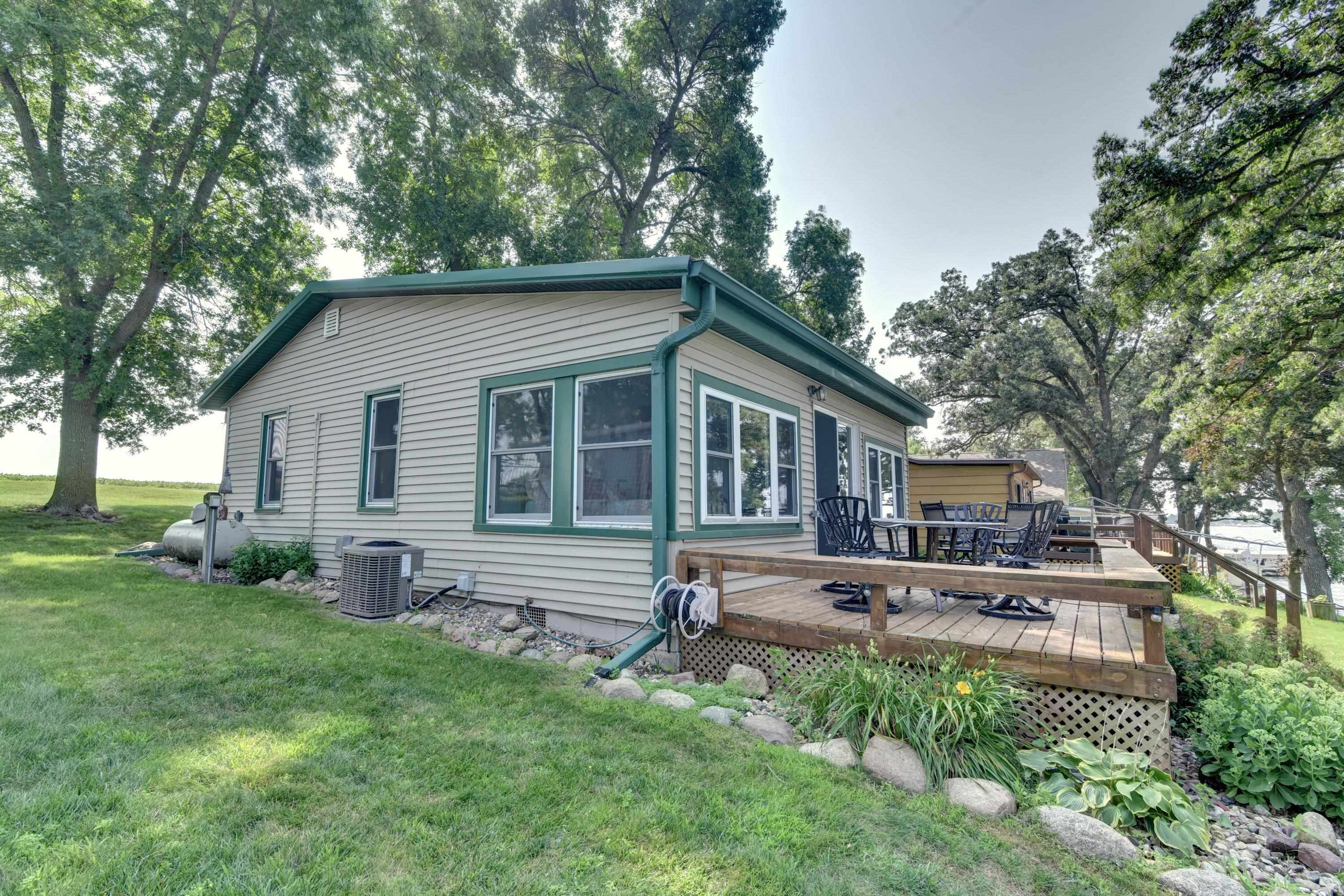 10615 Crowley Avenue, Spirit Lake, IA 51360 
