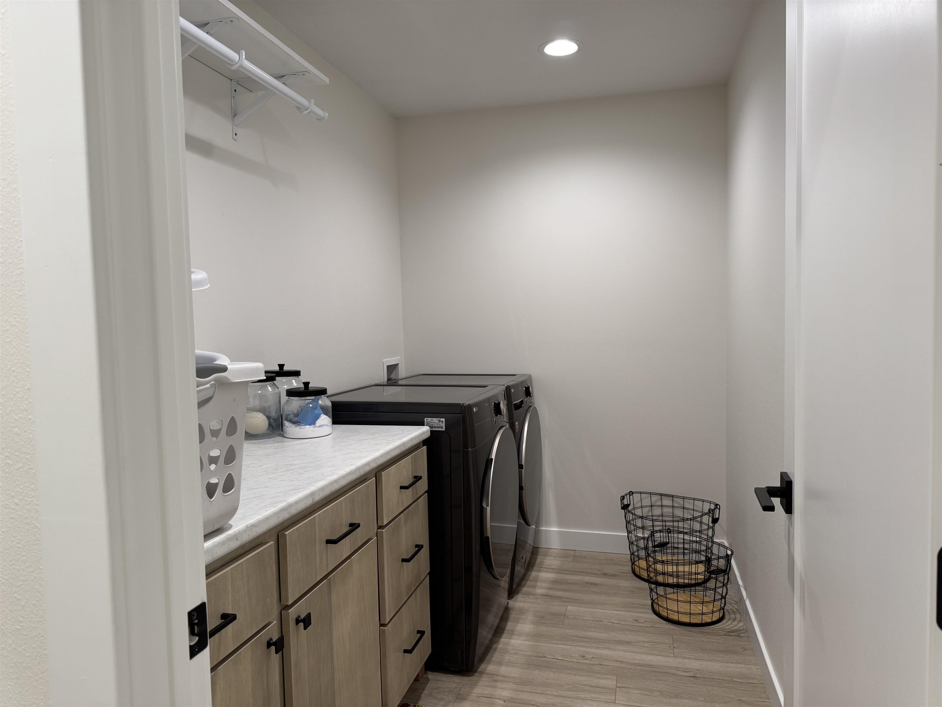 MLS #250400