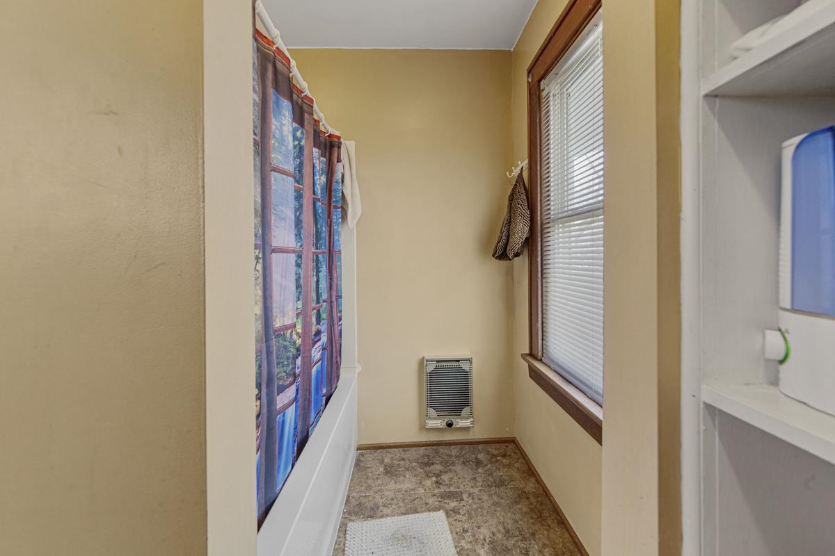 MLS #250403