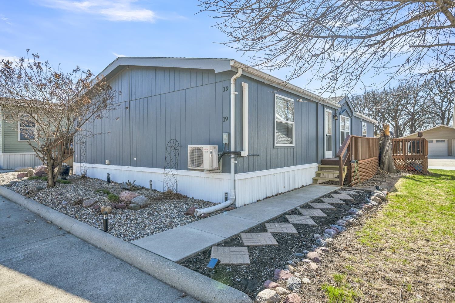 521 OKOBOJI GROVE Road #19, Arnolds Park, IA 51360 