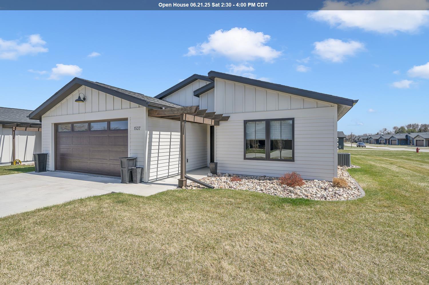 1537 Blaines Way, Spirit Lake, IA 51360 