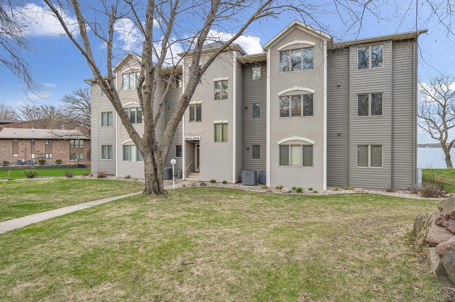 MLS #250452