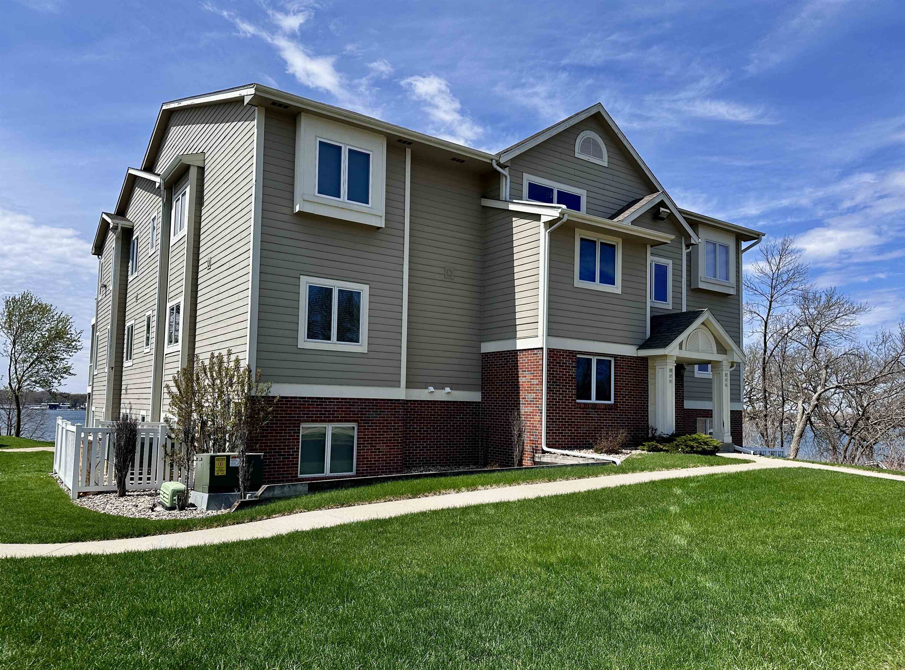 24094 187th #28, Spirit Lake, IA 51360 