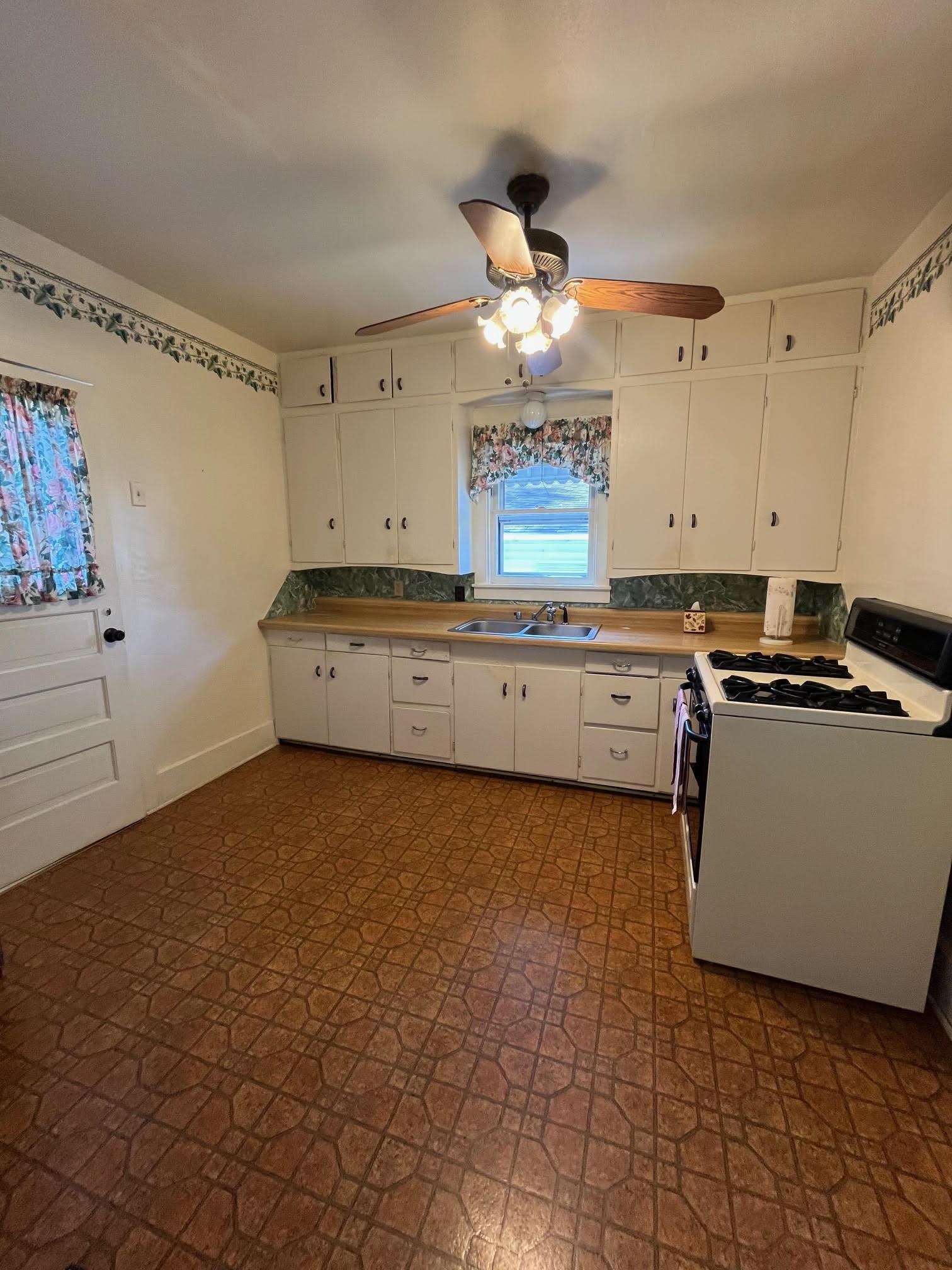 MLS #250490