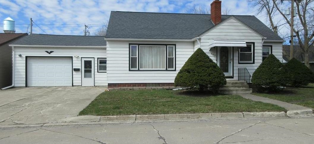305 7th Street, Armstrong, IA 50514 